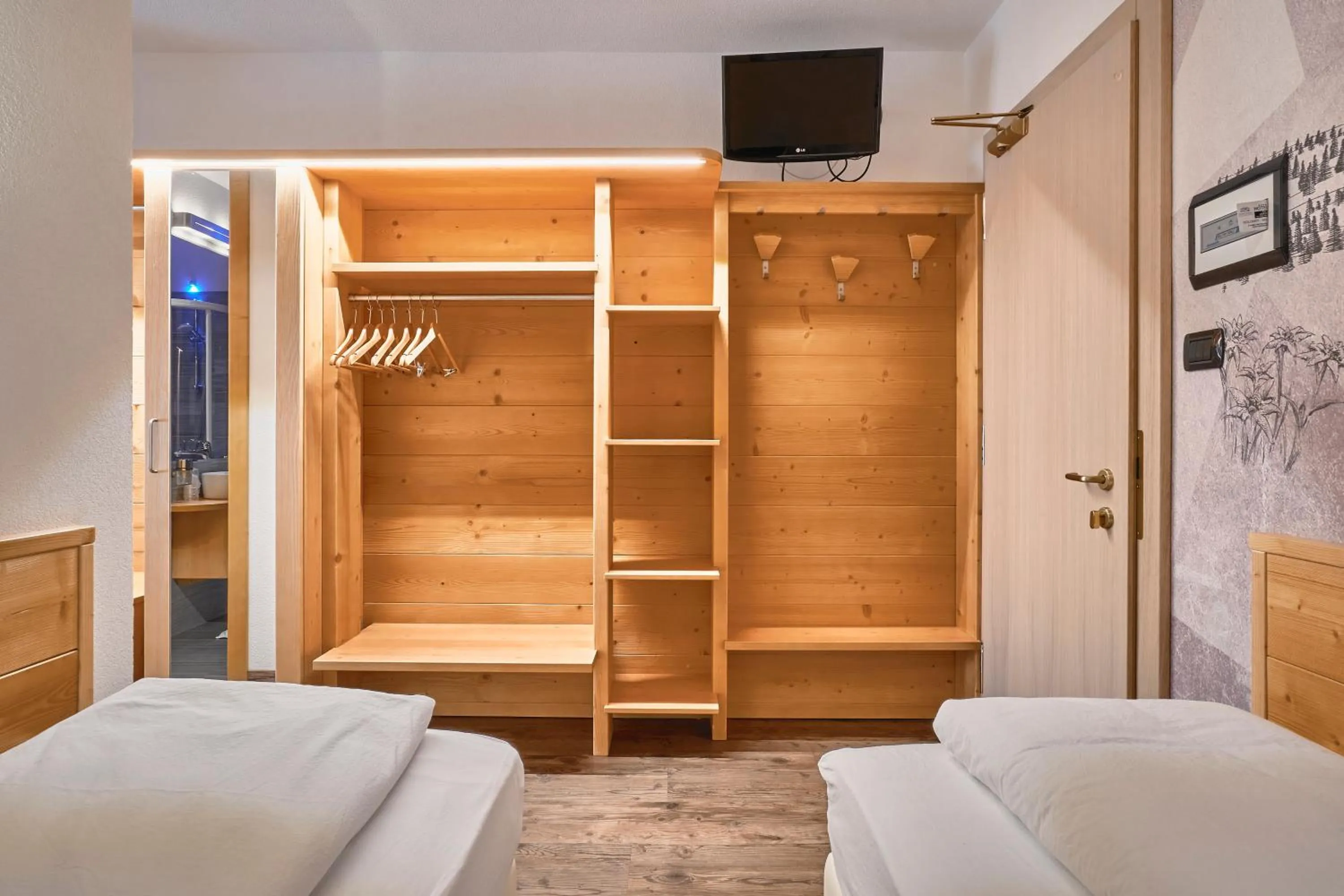 wardrobe, Bed in Family Hotel Andes - Only for Family