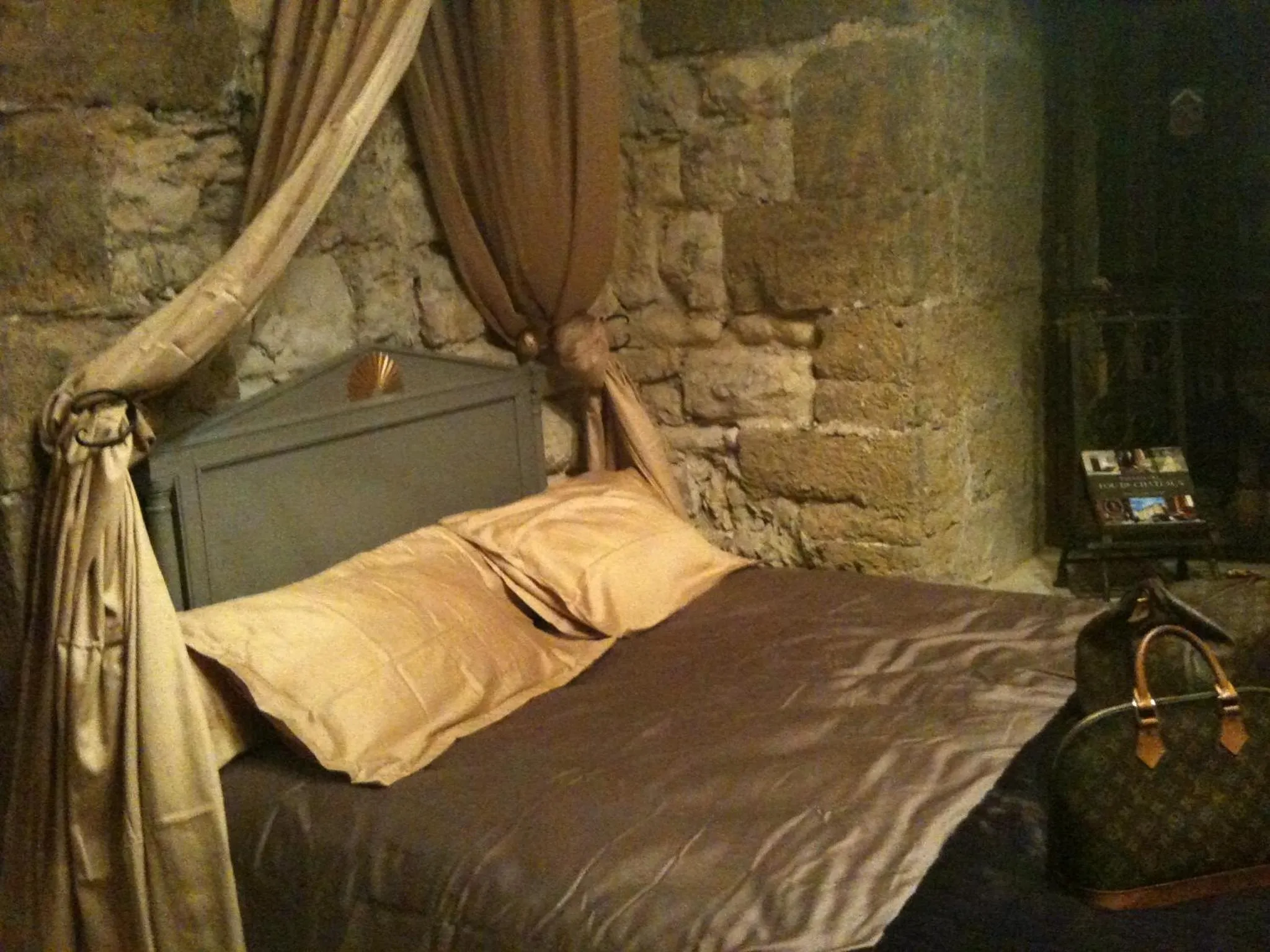 Bed in Château de Vedène