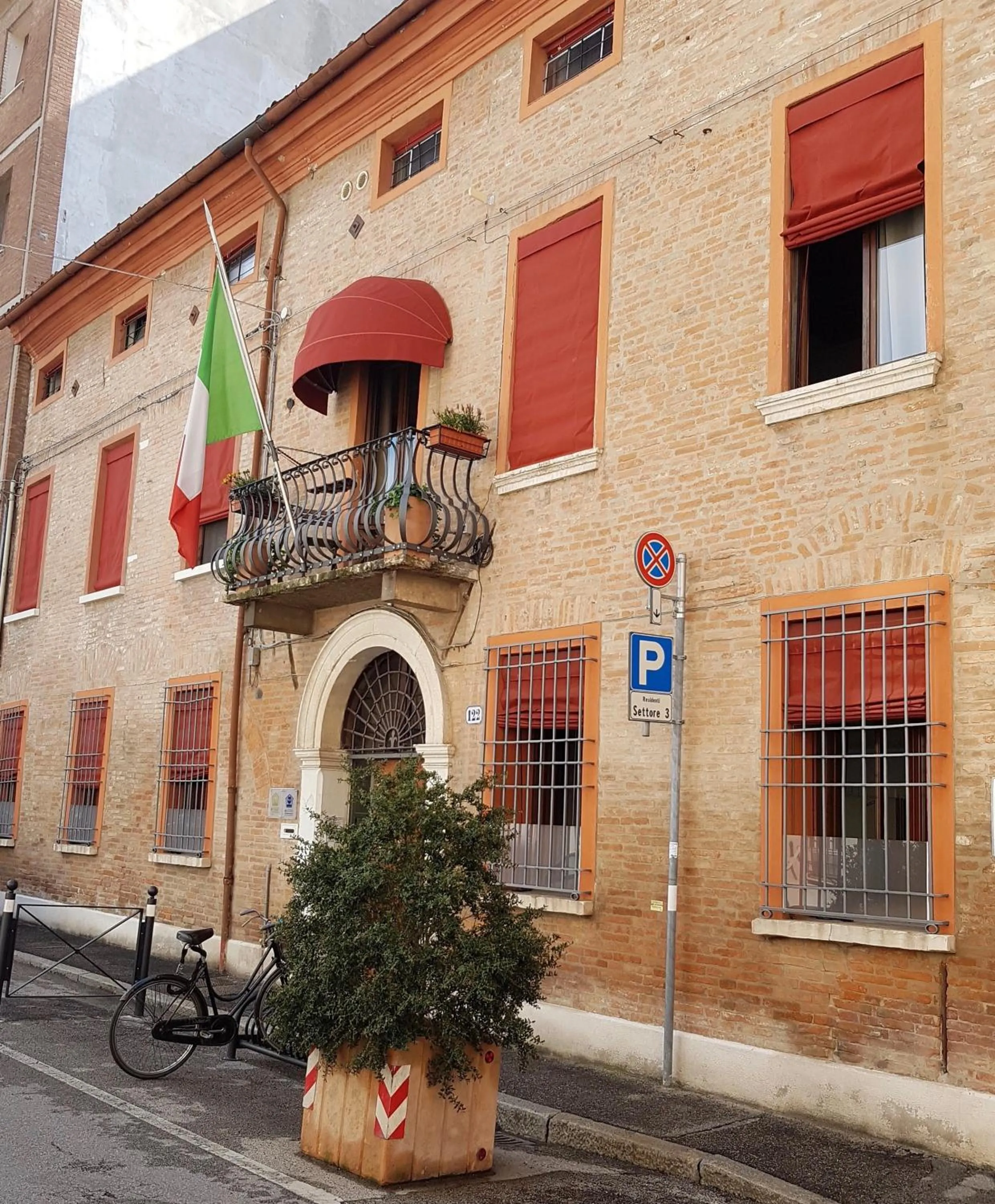 Property building in Alkimia Smart Rooms