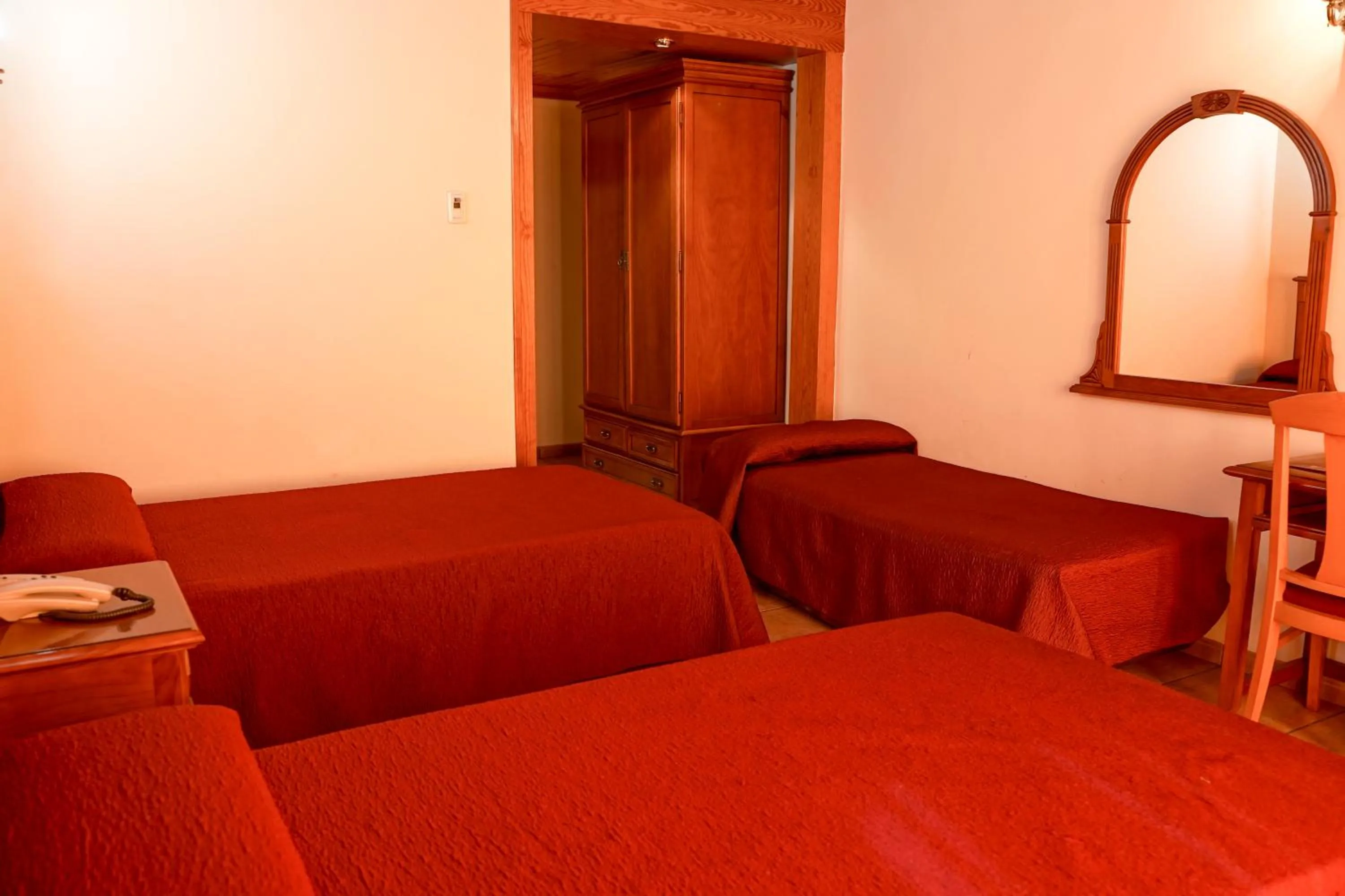 Bed in Hotel Alfonso VIII