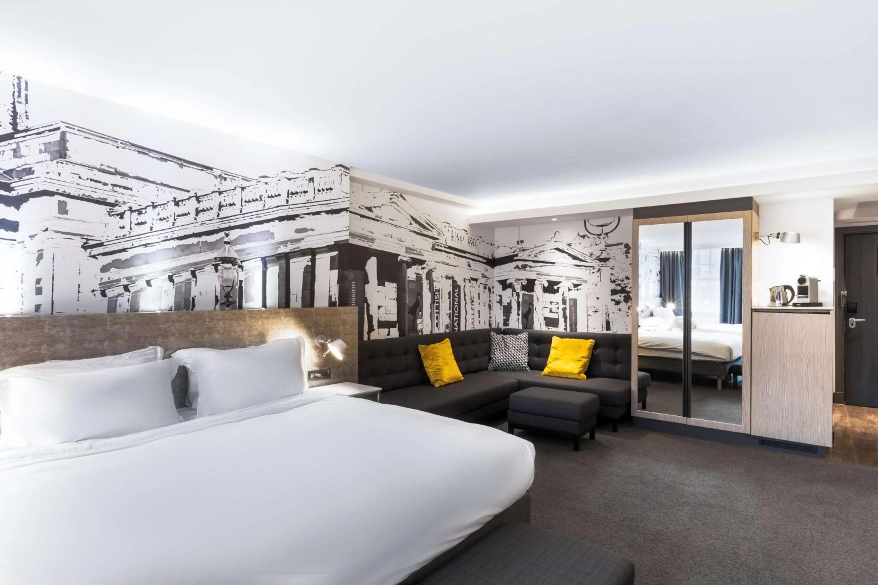 Bedroom, Bed in Radisson Blu Hotel, Edinburgh City Centre