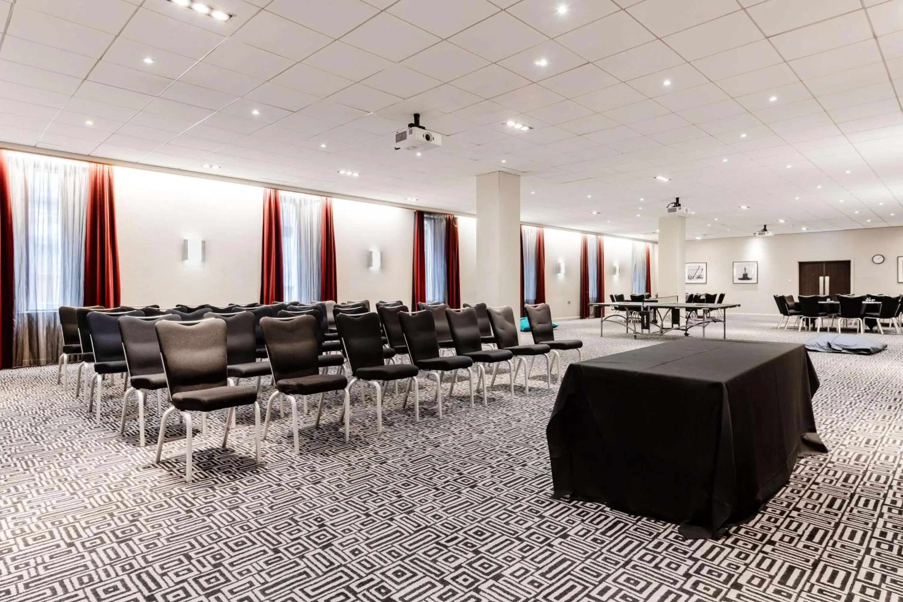 Meeting/conference room in Radisson Blu Hotel, Edinburgh City Centre