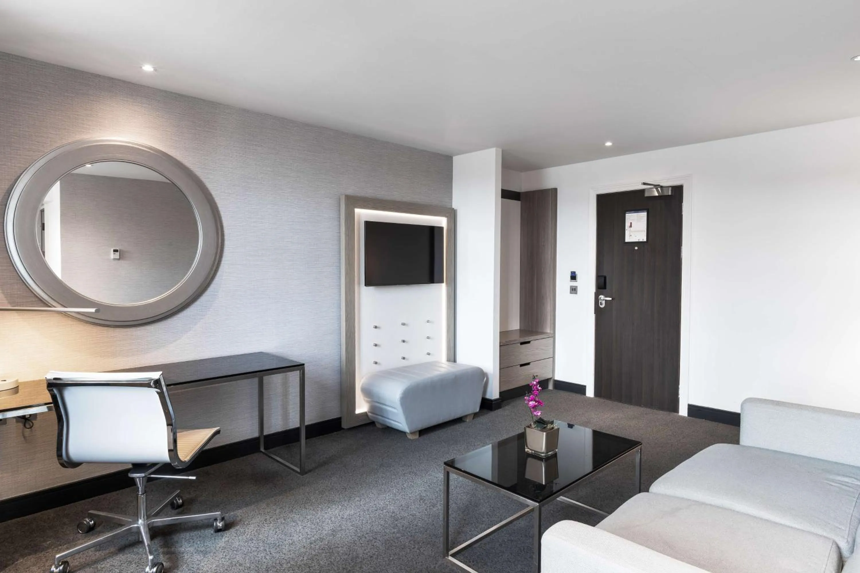 Photo of the whole room in Radisson Blu Hotel, Edinburgh City Centre