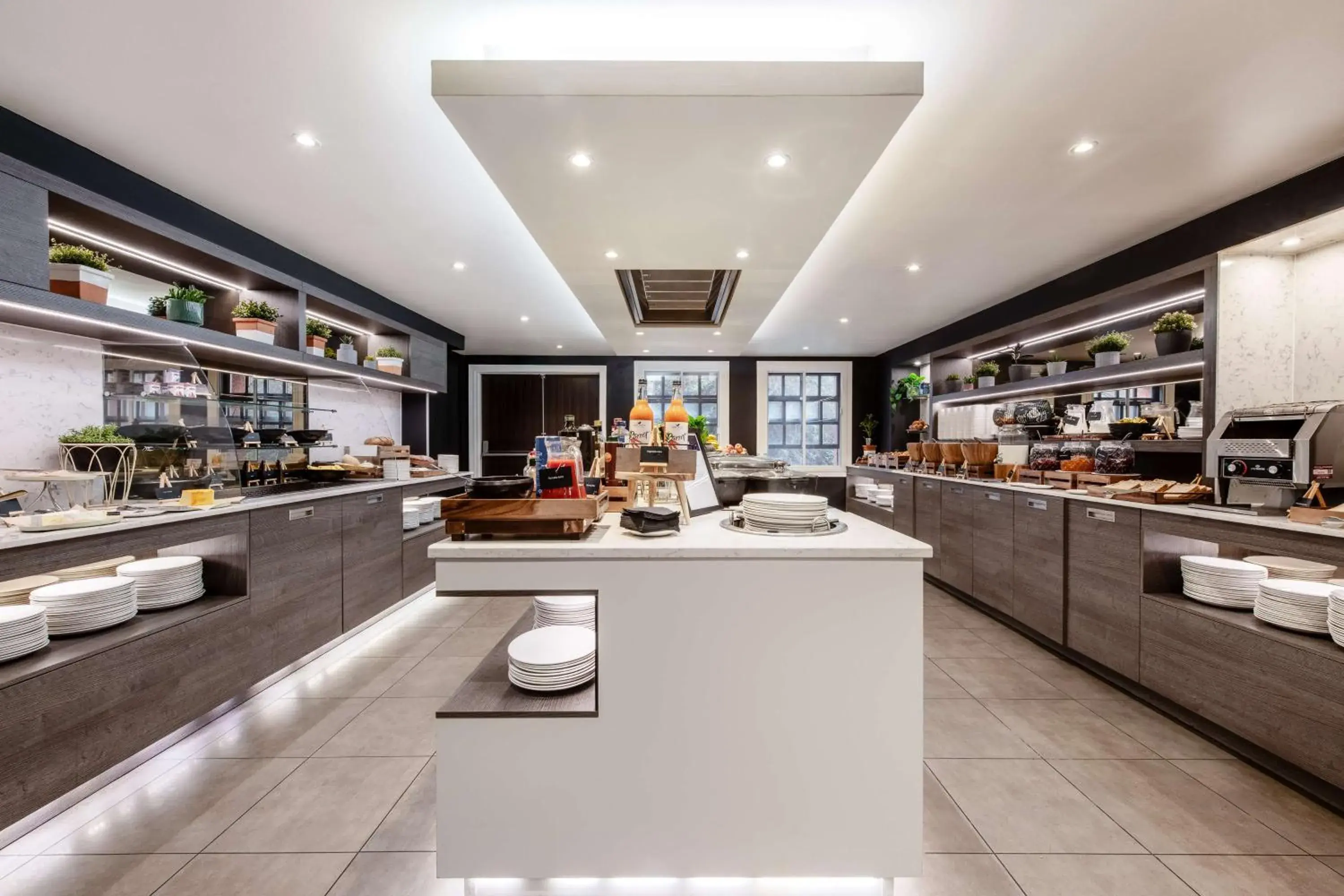 Breakfast in Radisson Blu Hotel, Edinburgh City Centre Breakfast in Radisson Blu Hotel, Edinburgh City Centre