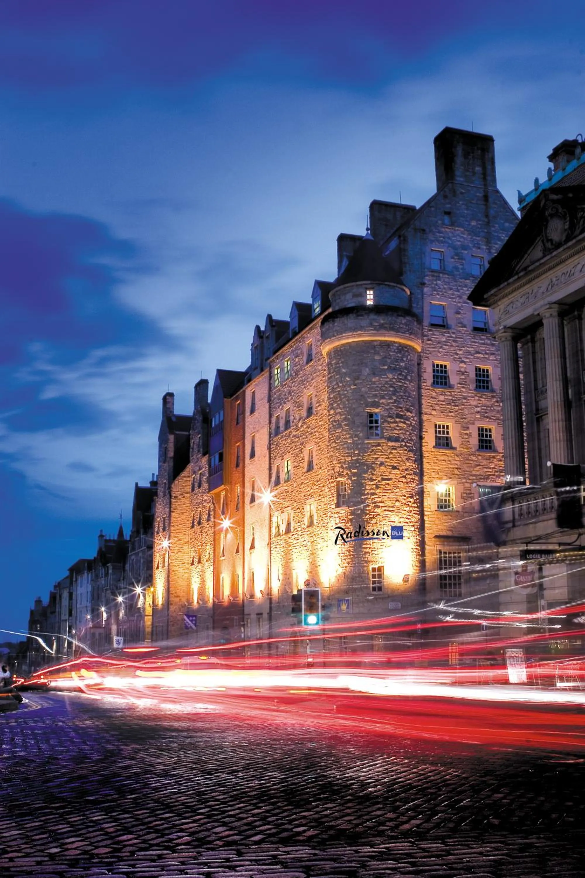 Facade/entrance in Radisson Blu Hotel, Edinburgh City Centre