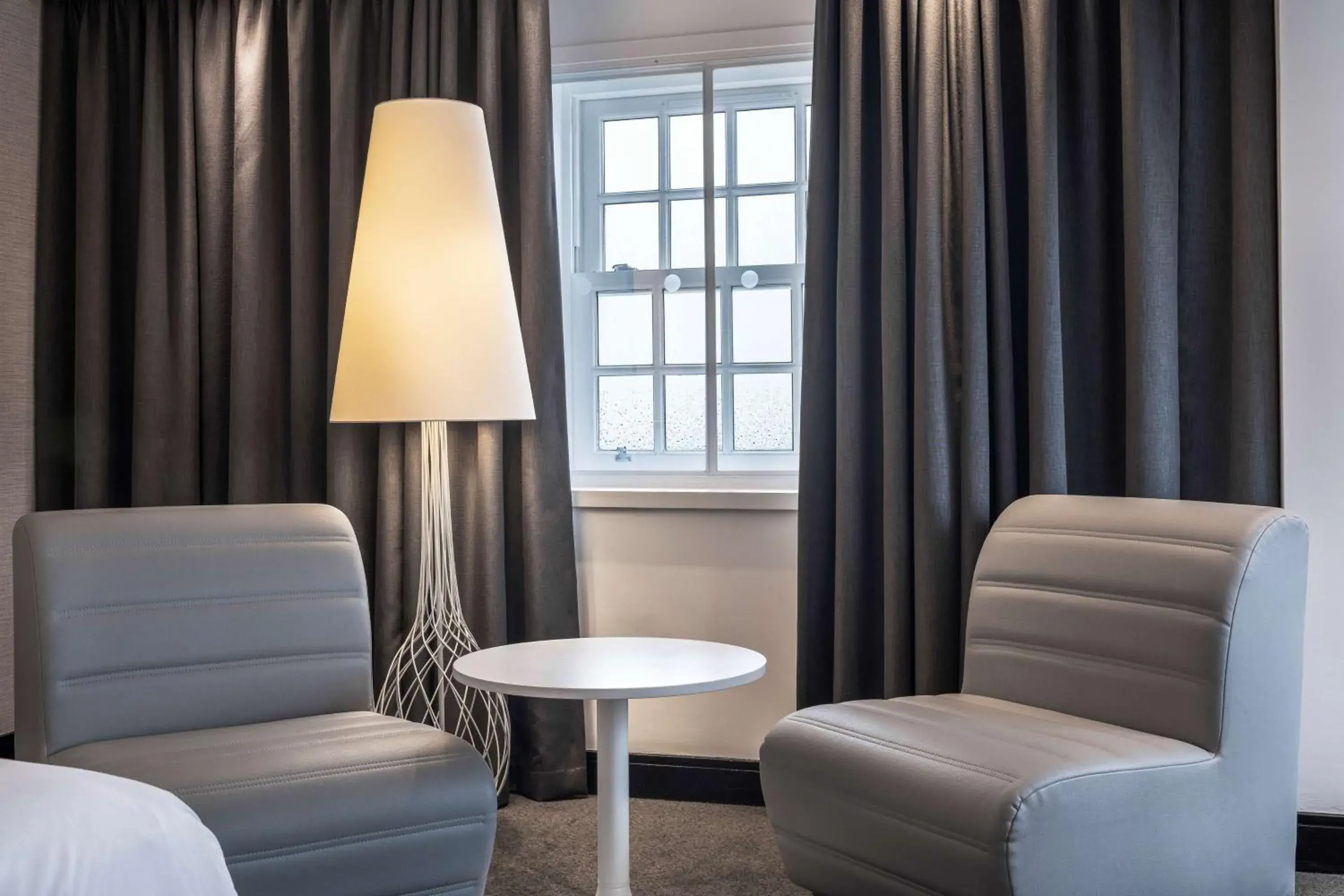 Bedroom in Radisson Blu Hotel, Edinburgh City Centre Bedroom in Radisson Blu Hotel, Edinburgh City Centre