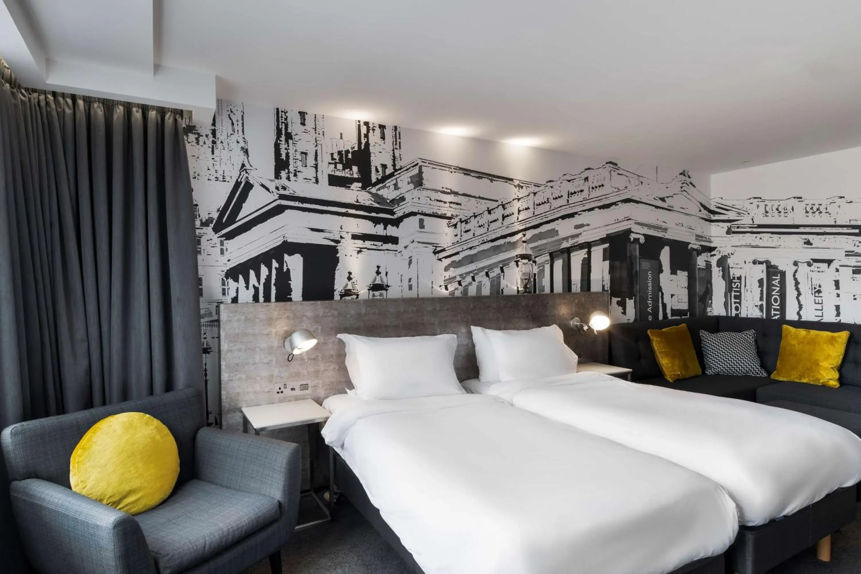 Bedroom in Radisson Blu Hotel, Edinburgh City Centre Bedroom in Radisson Blu Hotel, Edinburgh City Centre