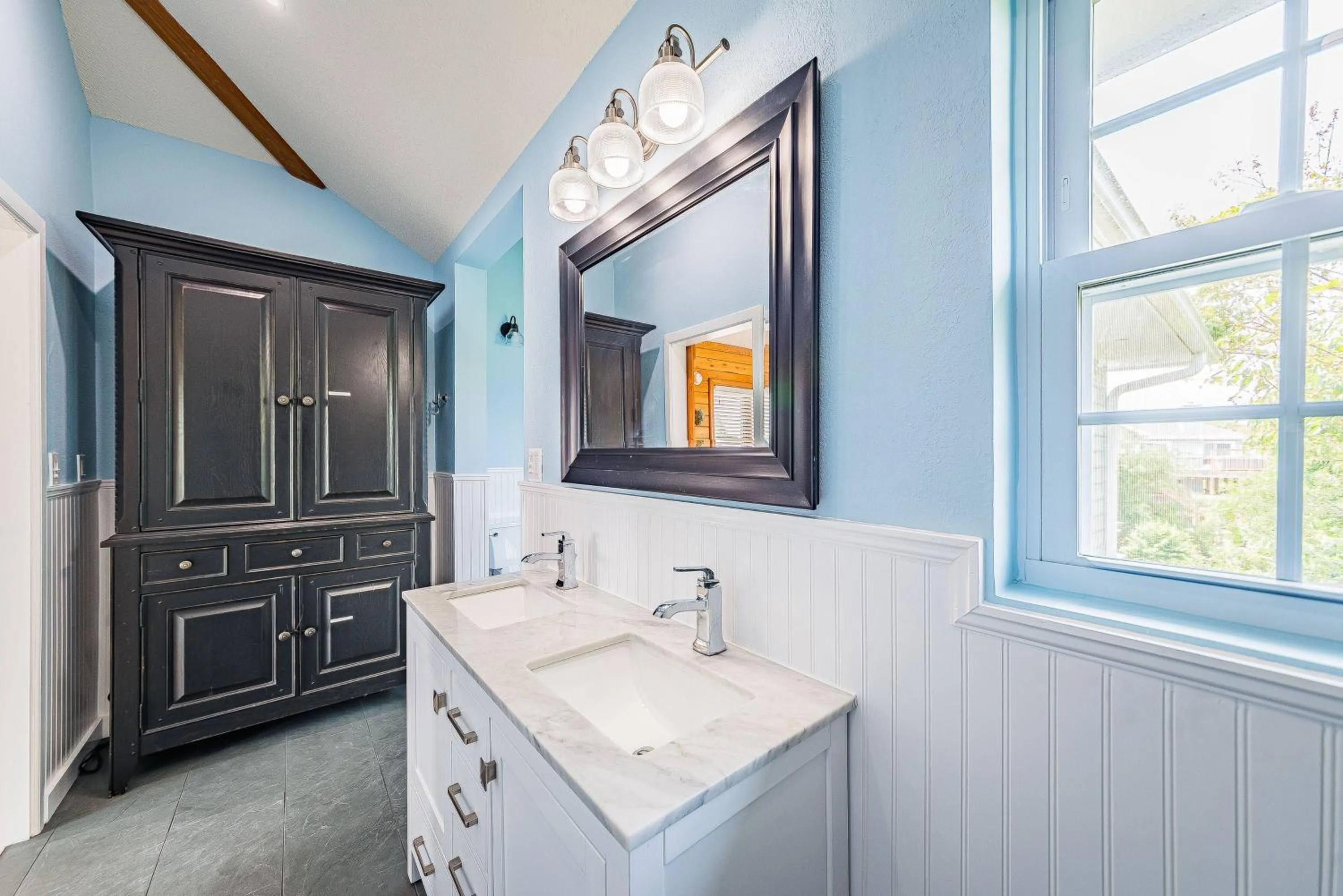 Just For Fun - Duck, Schooner Ridge, Pool Open 4/15, Pool Heat Option, Hot Tub, Close to Downtown