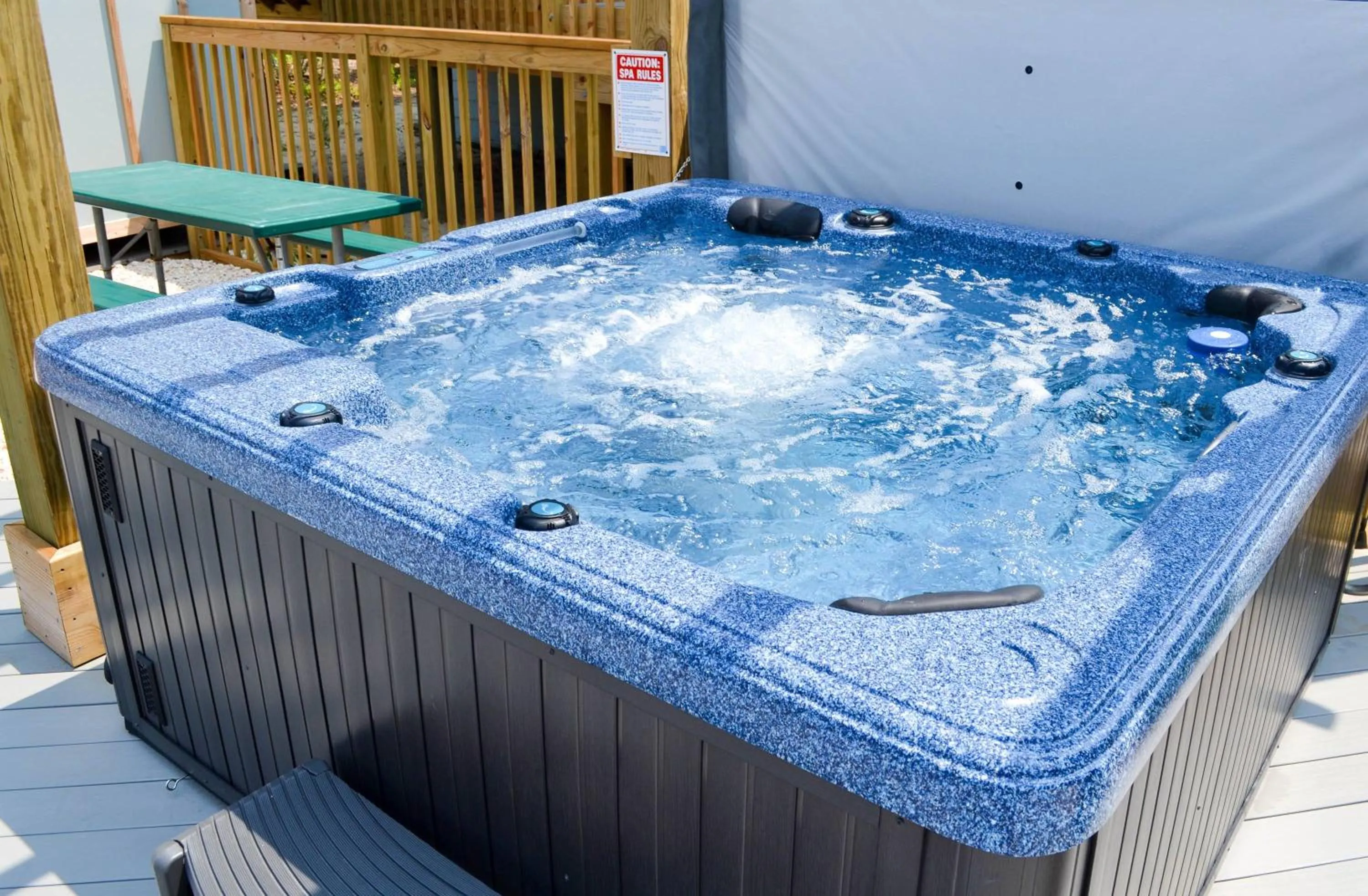 Just For Fun - Duck, Schooner Ridge, Pool Open 4/15, Pool Heat Option, Hot Tub, Close to Downtown