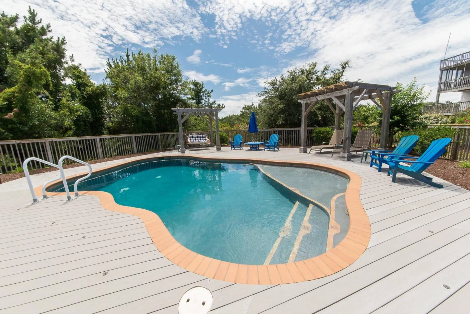 Just For Fun - Duck, Schooner Ridge, Pool Open 4/15, Pool Heat Option, Hot Tub, Close to Downtown