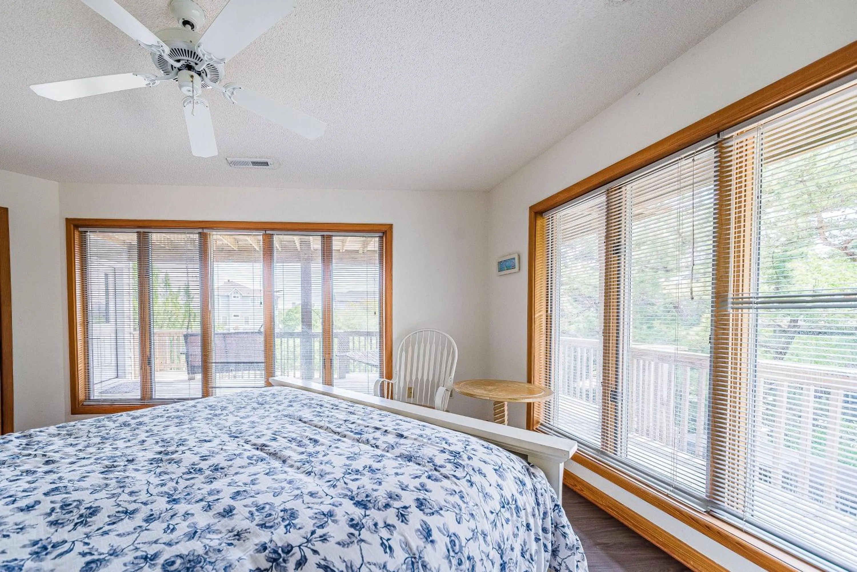 Bed in Just For Fun - Duck, Schooner Ridge, Pool Open 4/15, Pool Heat Option, Hot Tub, Close to Downtown