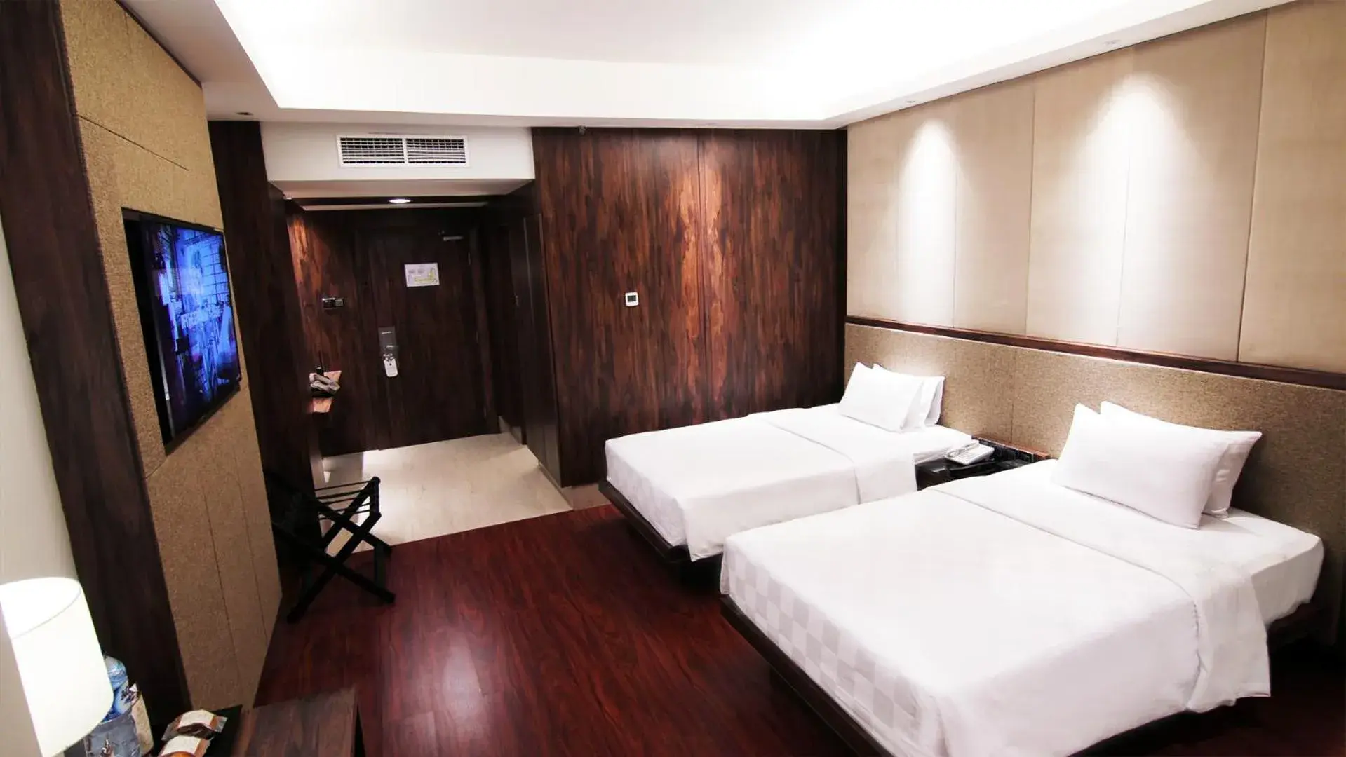 Bedroom, Bed in The Arista Hotel Palembang Bedroom, Bed in The Arista Hotel Palembang