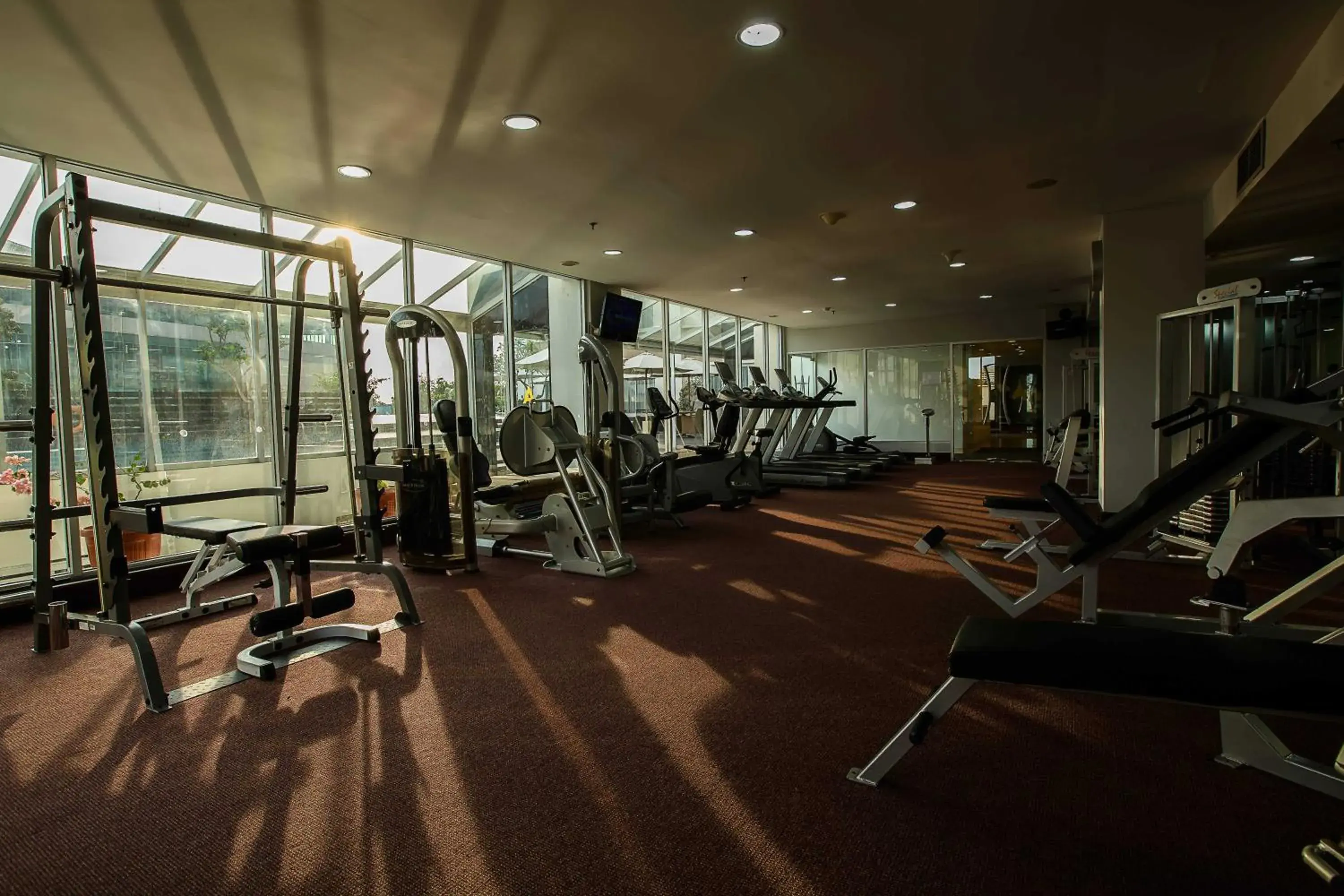 Fitness centre/facilities in The Arista Hotel Palembang Fitness centre/facilities in The Arista Hotel Palembang