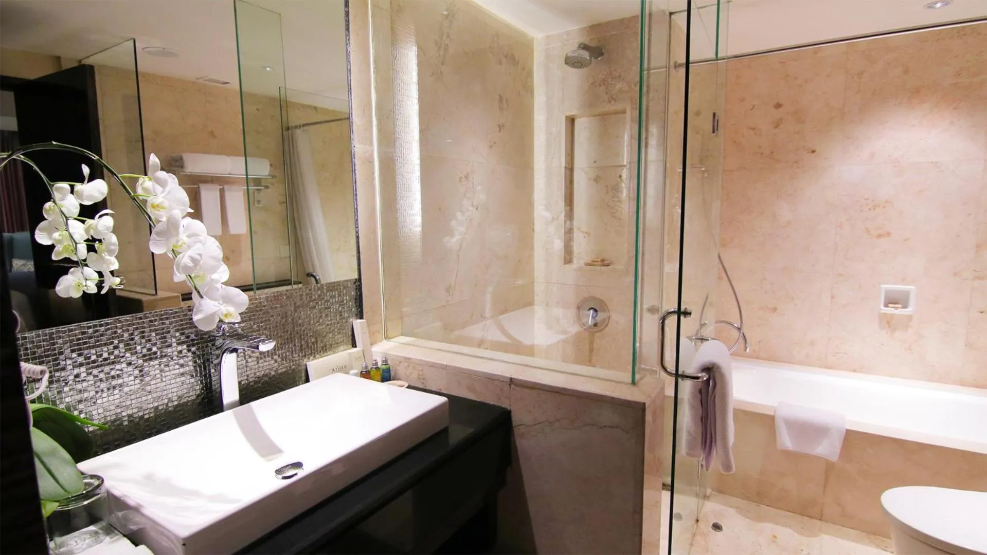 Bathroom in The Arista Hotel Palembang
