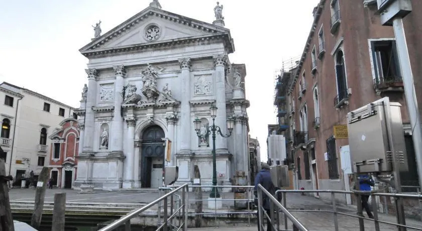 Nearby landmark in B&B Venice 1964