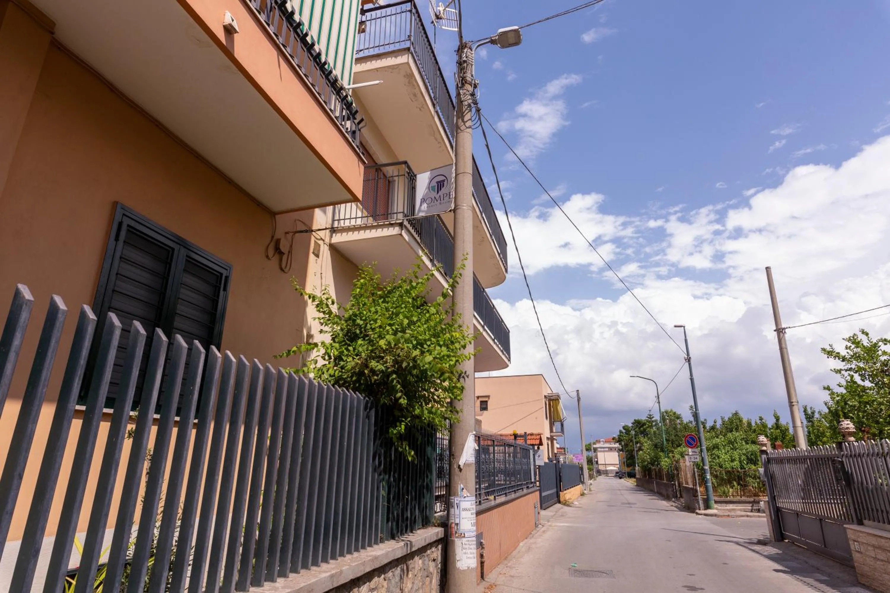 Property building in Pompei Luxury Rooms