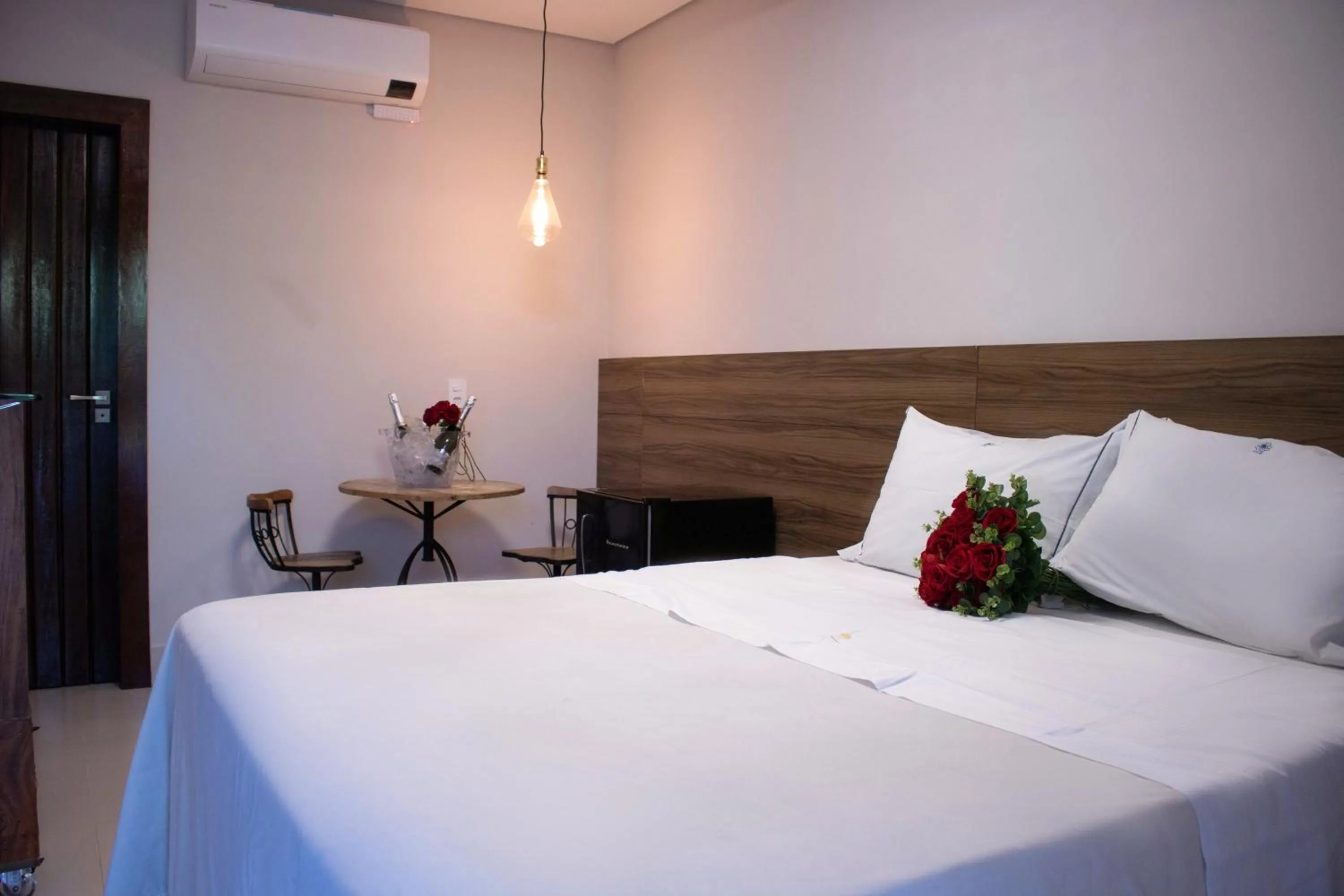 Standard Double Suite - single occupancy in Pousada Villa Guimaraes