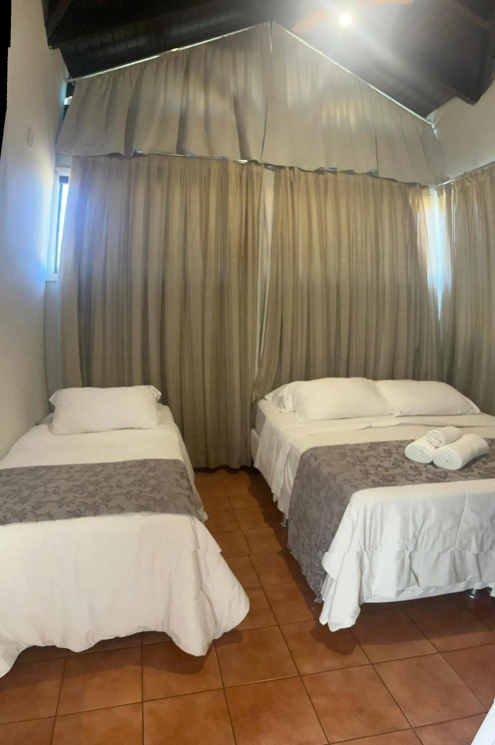 Double Room with Shared Bathroom - single occupancy in Pousada Villa Guimaraes