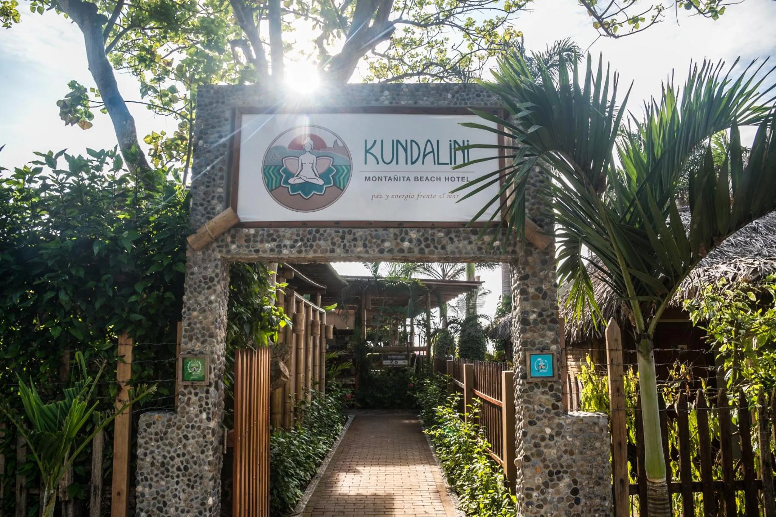 Facade/entrance in Hotel Kundalini
