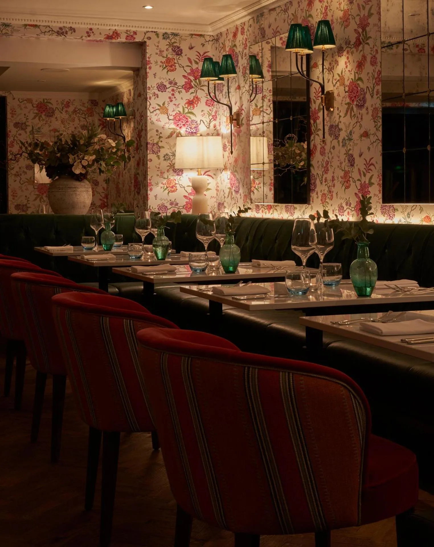 Restaurant/places to eat in Stanwell House
