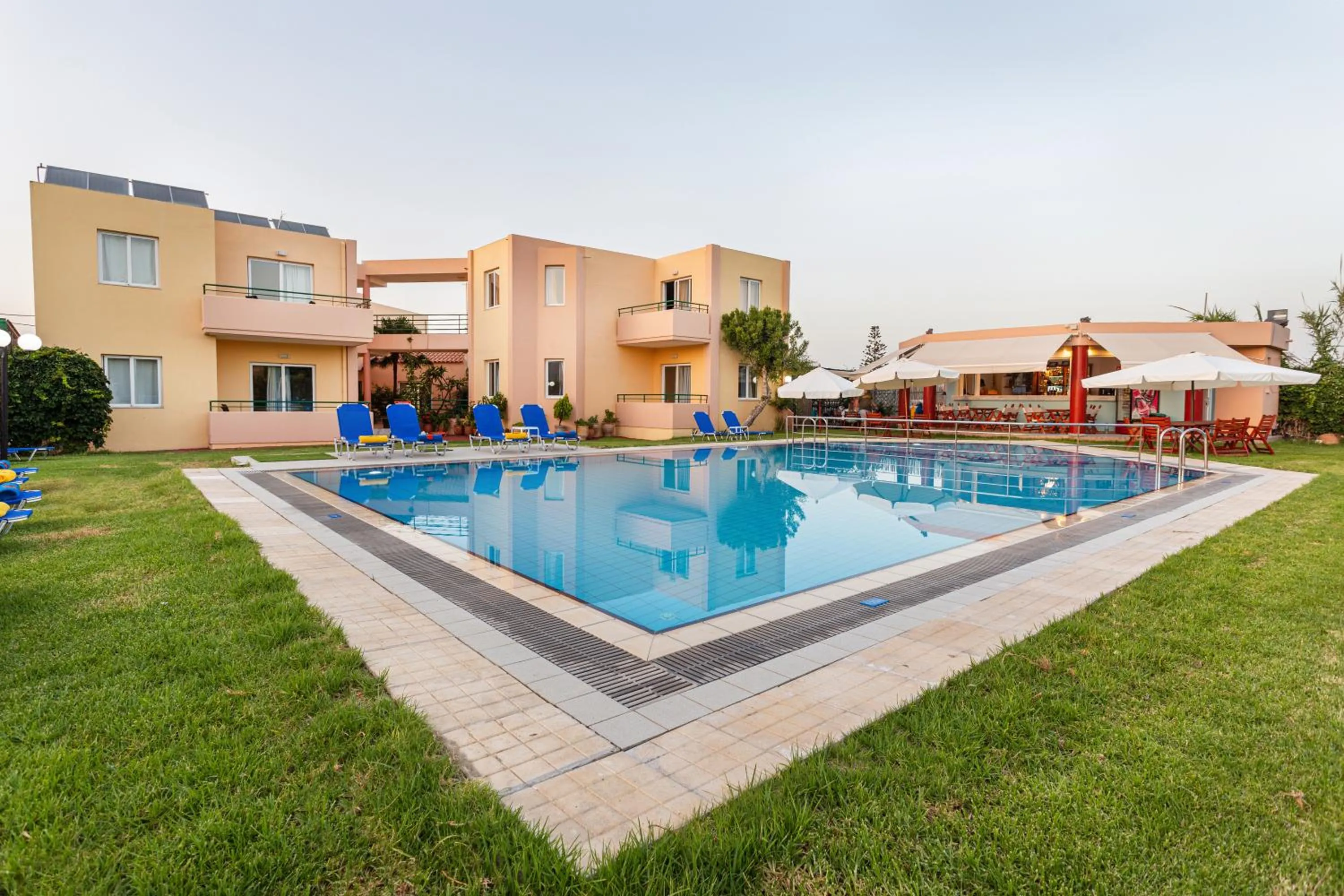 Alonia Hotel Apartments