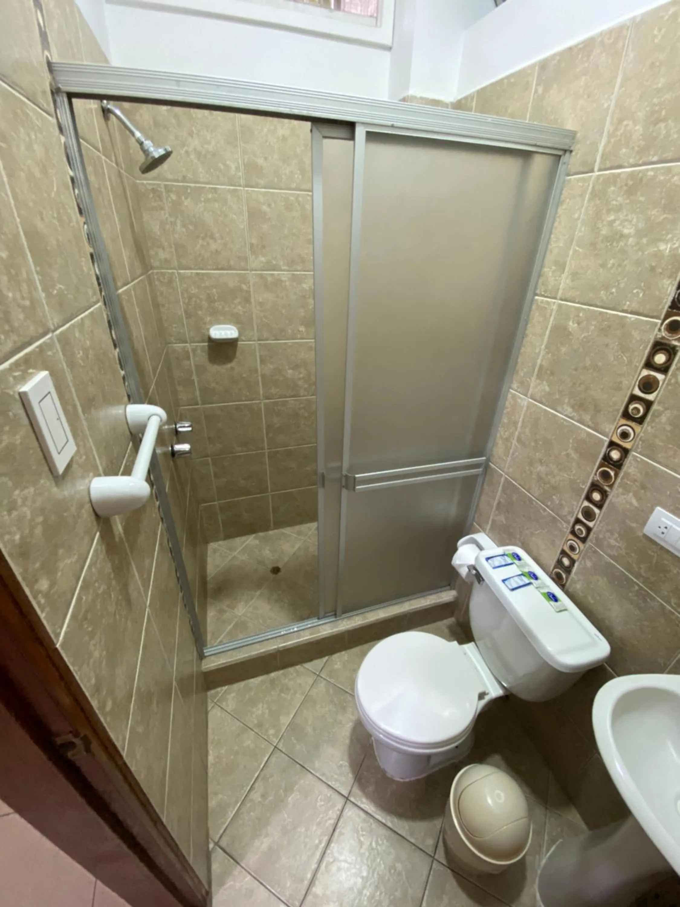 Bathroom in Fitzcarrald Hotel