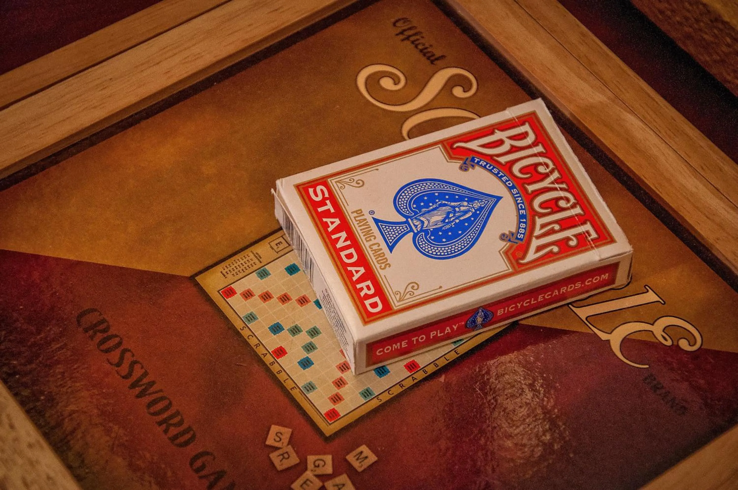 Decorative detail in Holiday Lodge on Canyon Lake