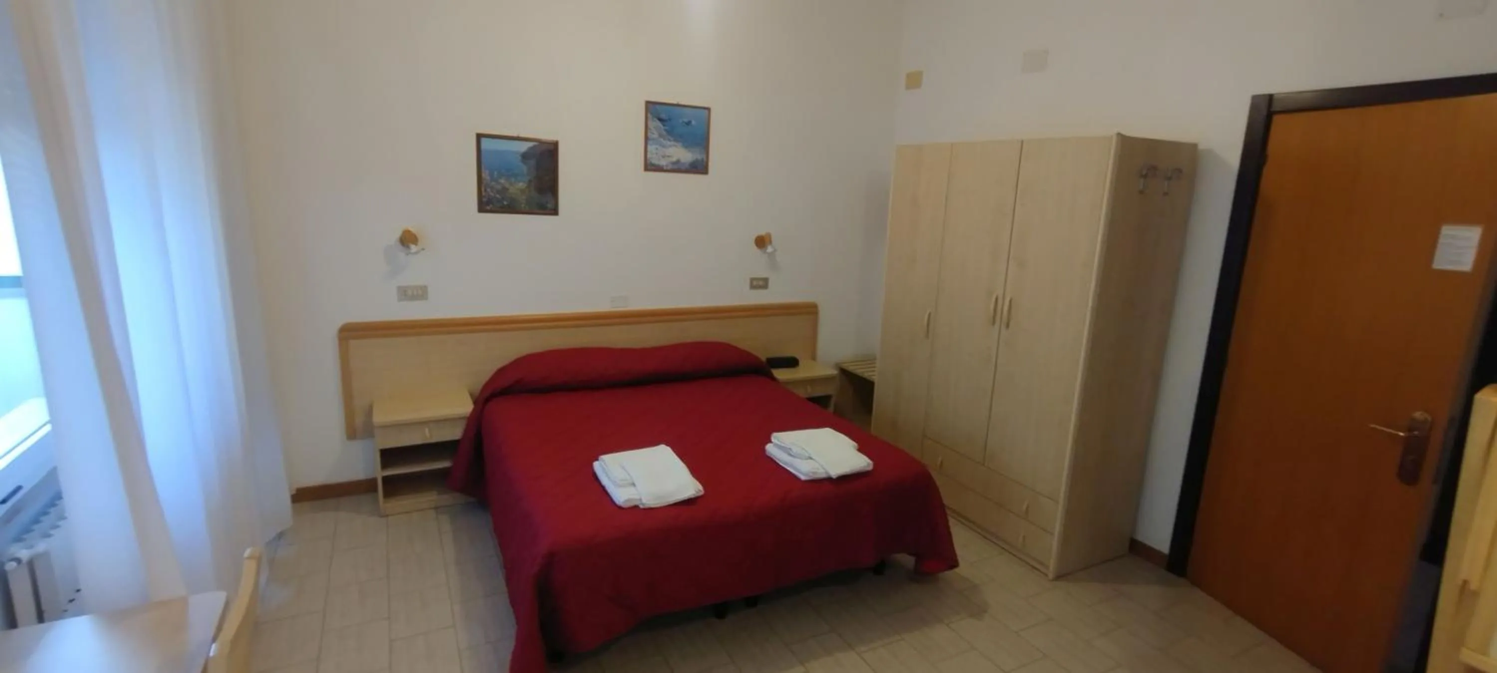 Bedroom, Bed in Hotel K2