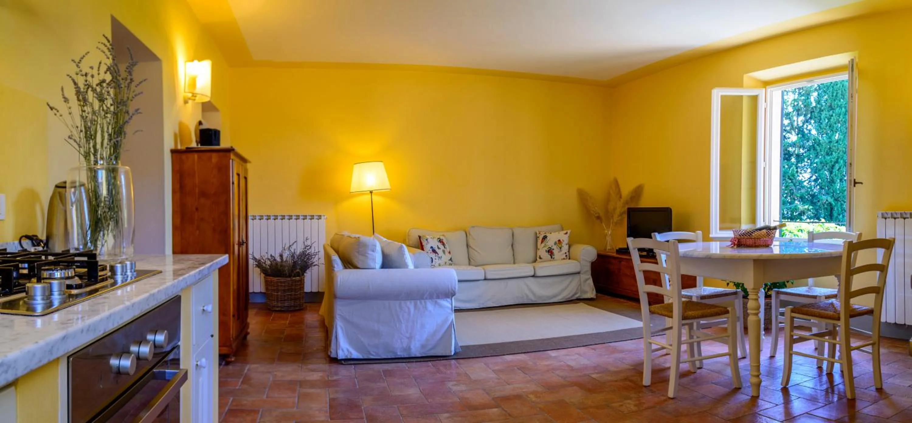 Kitchen or kitchenette in Podere Vigliano