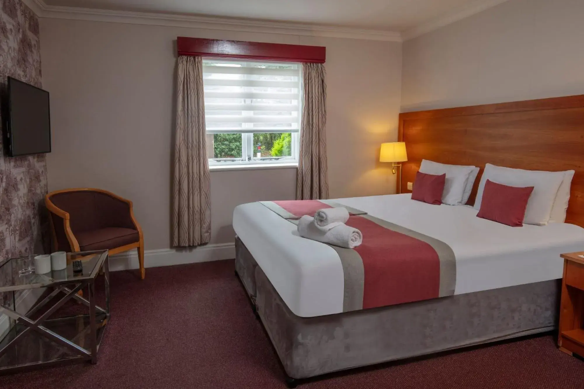 Bedroom, Bed in Best Western Gables Hotel Bedroom, Bed in Best Western Gables Hotel