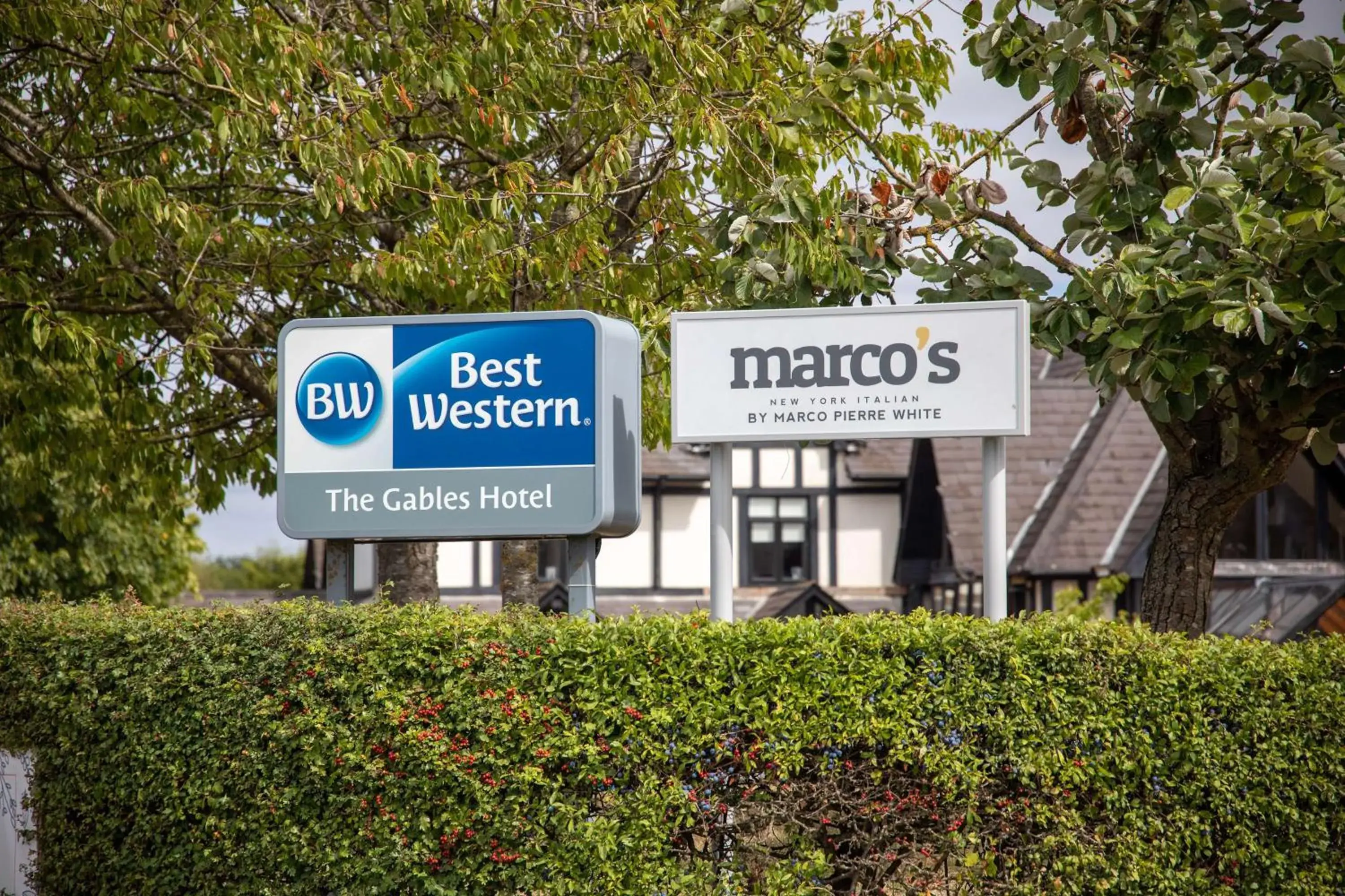 Property building in Best Western Gables Hotel Property building in Best Western Gables Hotel