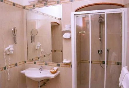 Bathroom in Hotel Adria