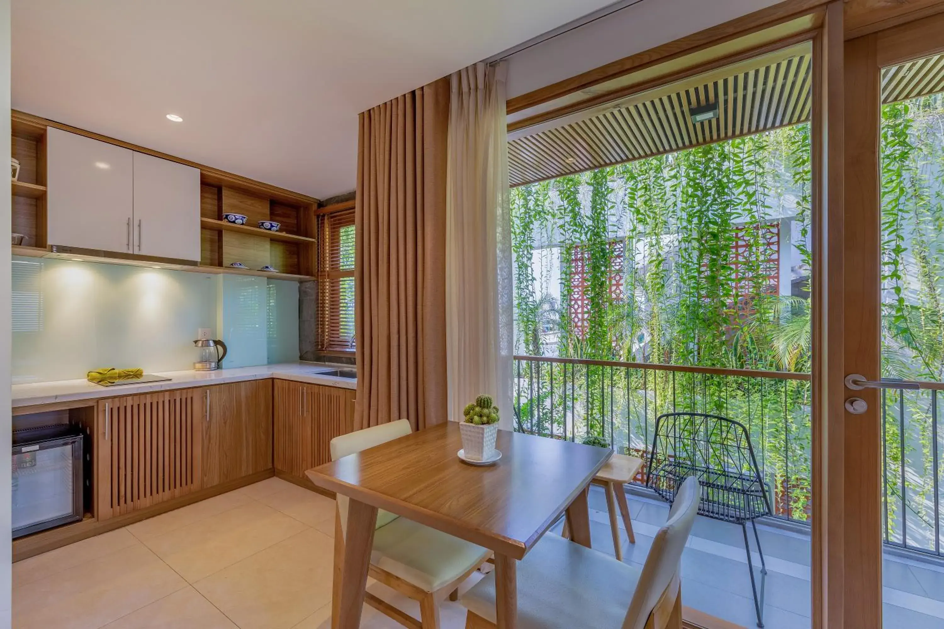 Superior Apartment with Balcony and Pool View in Ponte Boutique Da Nang Superior Apartment with Balcony and Pool View in Ponte Boutique Da Nang