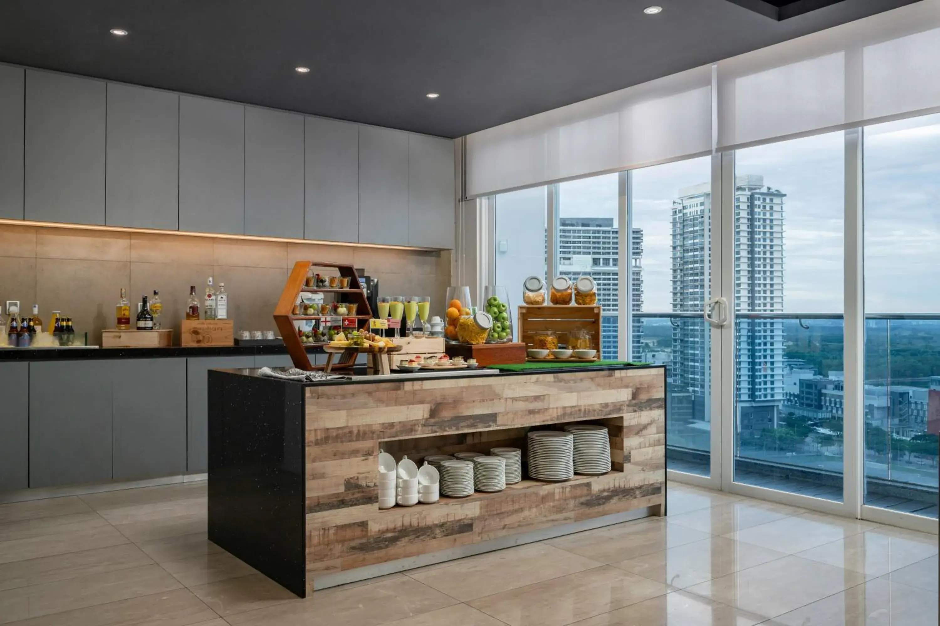 Lounge or bar in Fraser Place Puteri Harbour Lounge or bar in Fraser Place Puteri Harbour