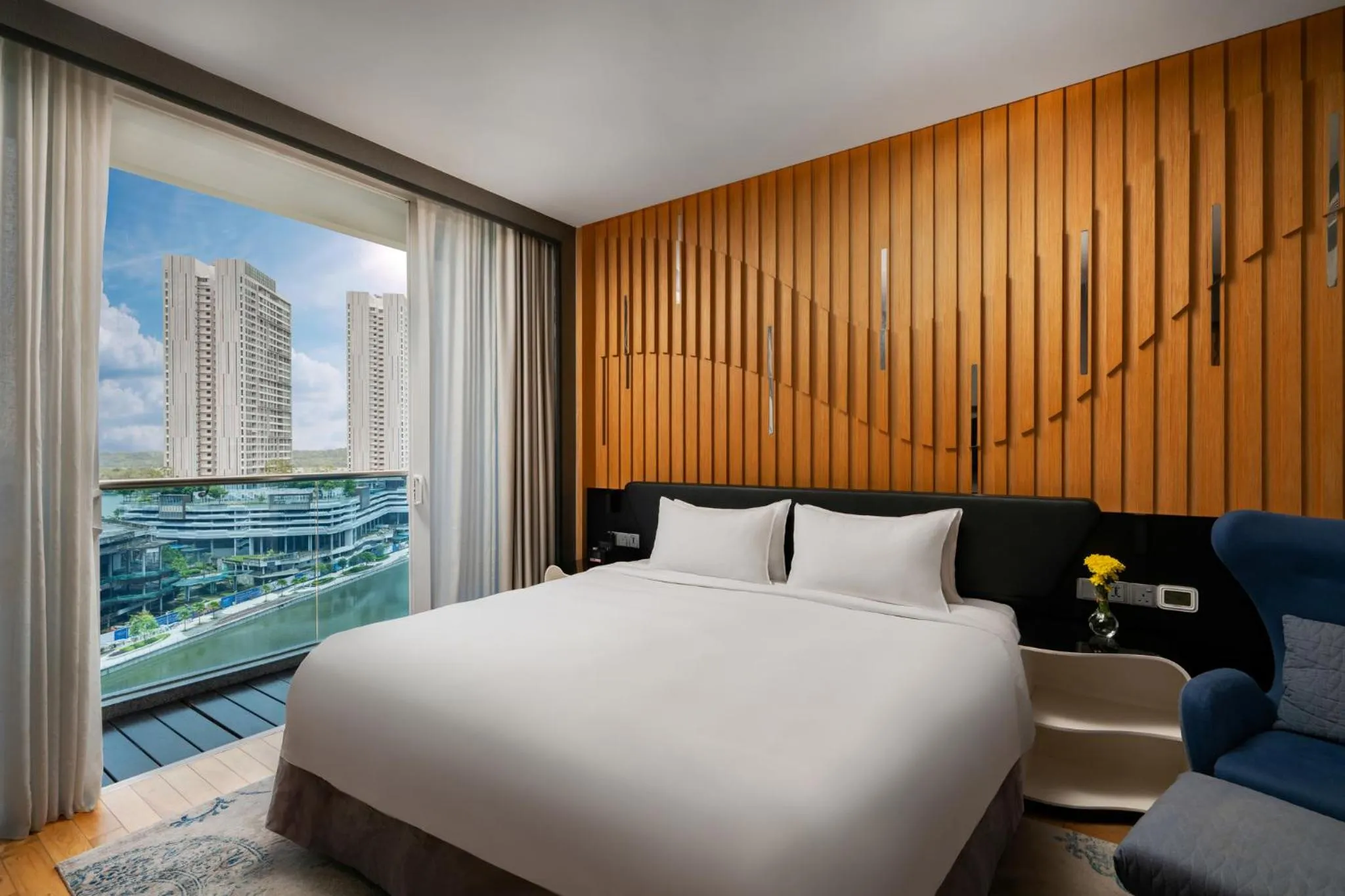 Bed in Fraser Place Puteri Harbour