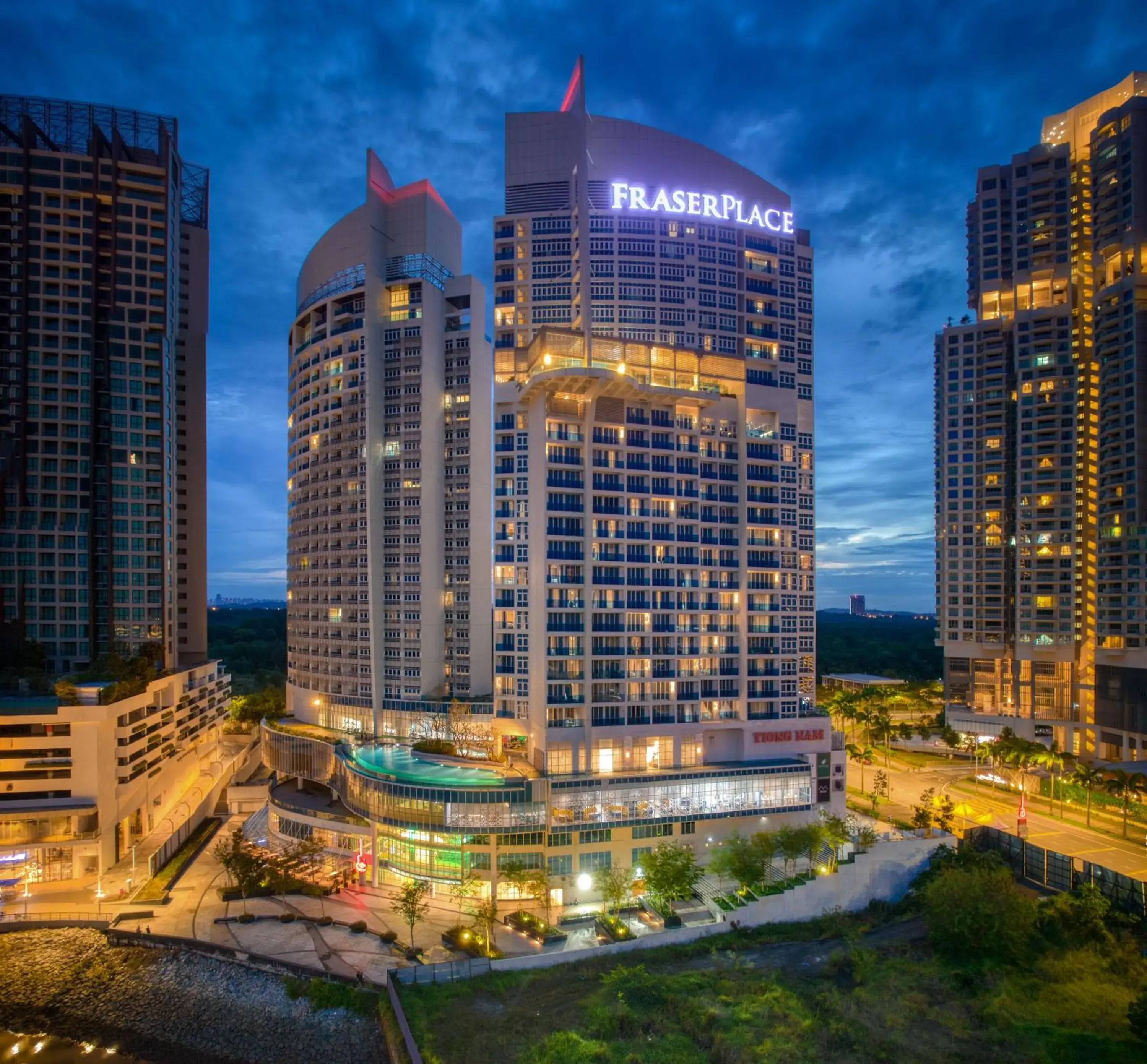 Property building in Fraser Place Puteri Harbour Property building in Fraser Place Puteri Harbour