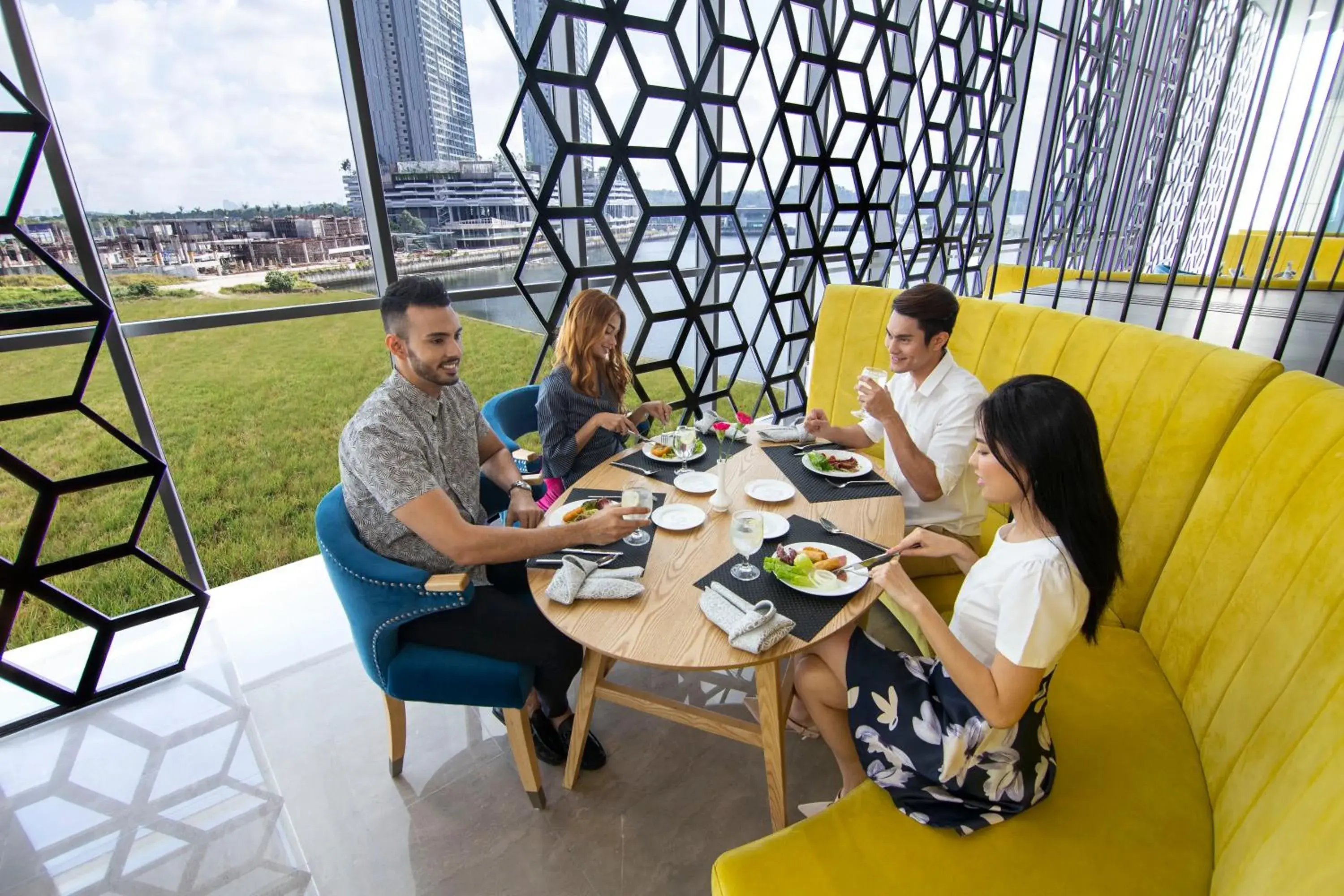 Breakfast in Fraser Place Puteri Harbour Breakfast in Fraser Place Puteri Harbour