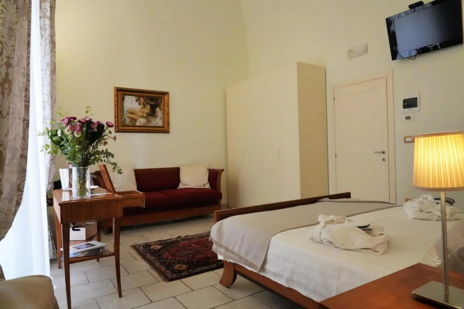 Bed in Bed & Breakfast Al Borgo