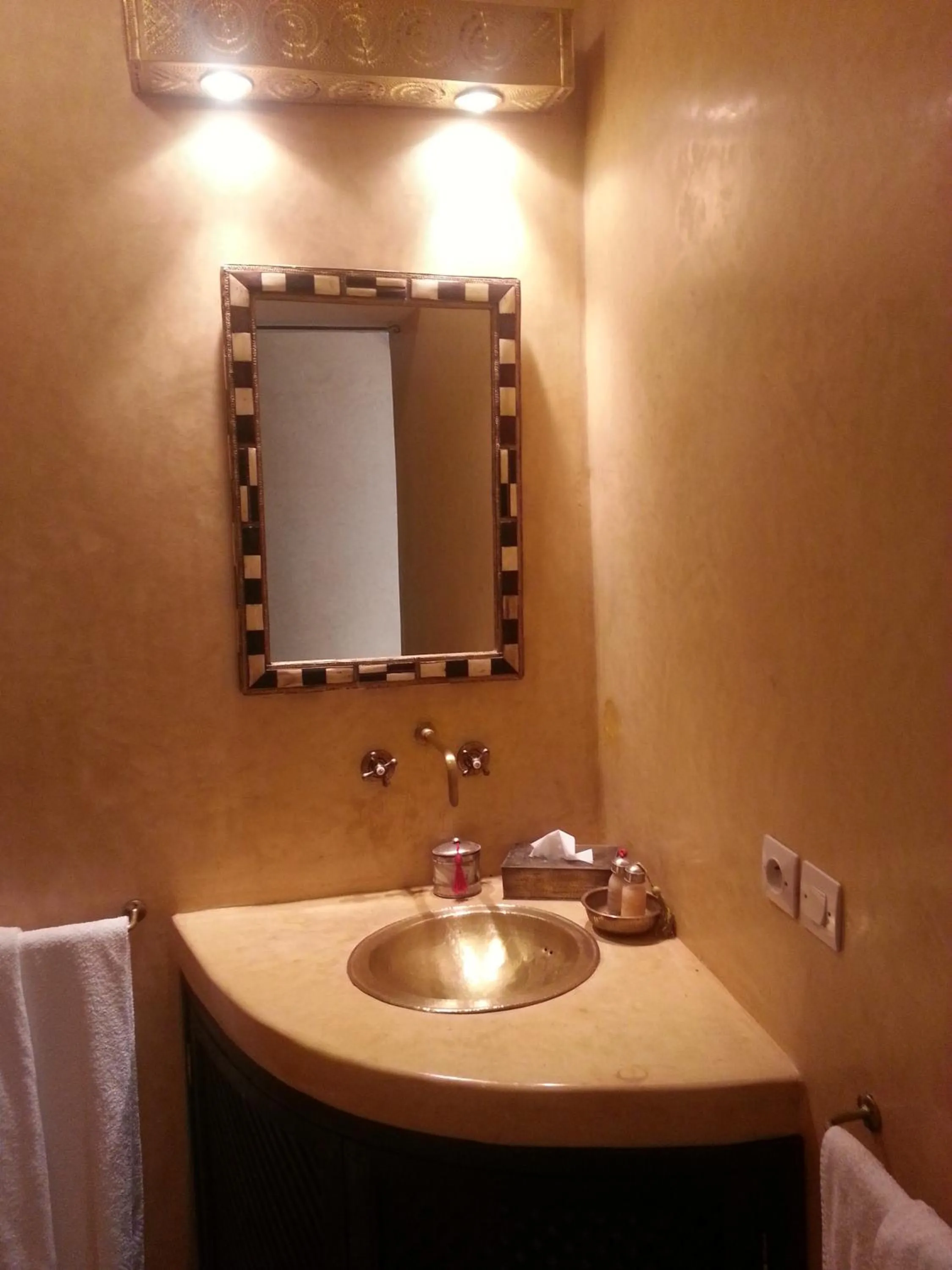 Bathroom in Riad AZZA
