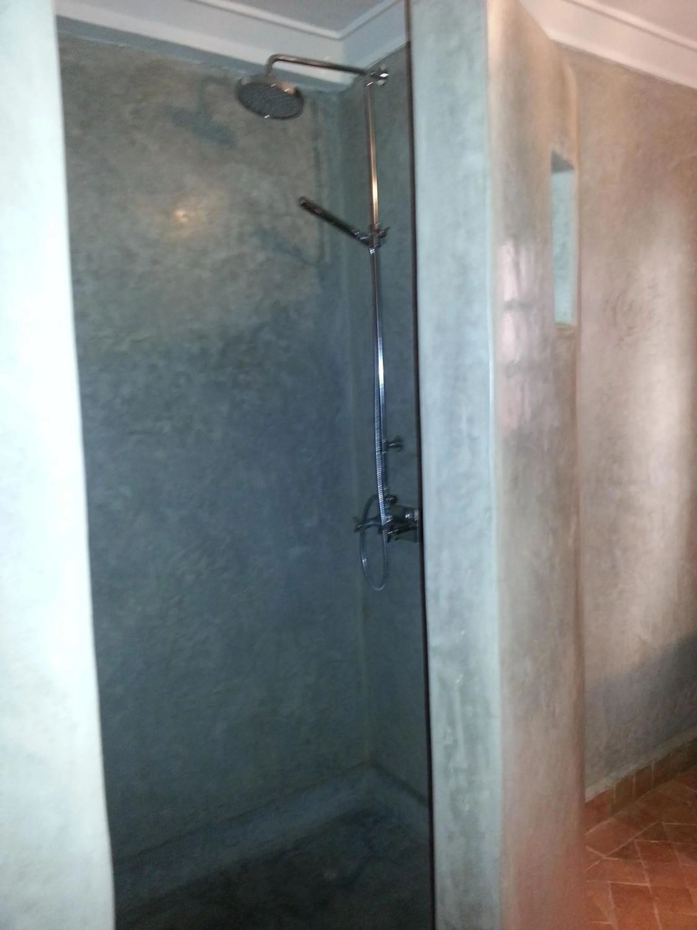 Shower in Riad AZZA