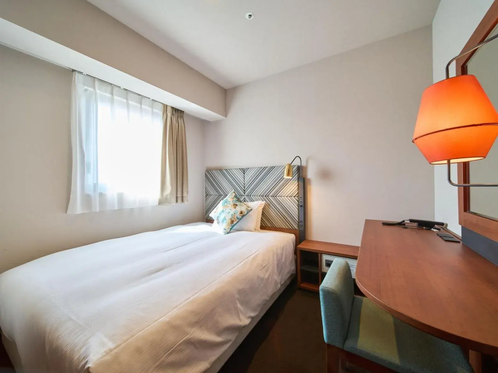 Photo of the whole room, Bed in Meitetsu Inn Nagoya Kanayama Annex Photo of the whole room, Bed in Meitetsu Inn Nagoya Kanayama Annex