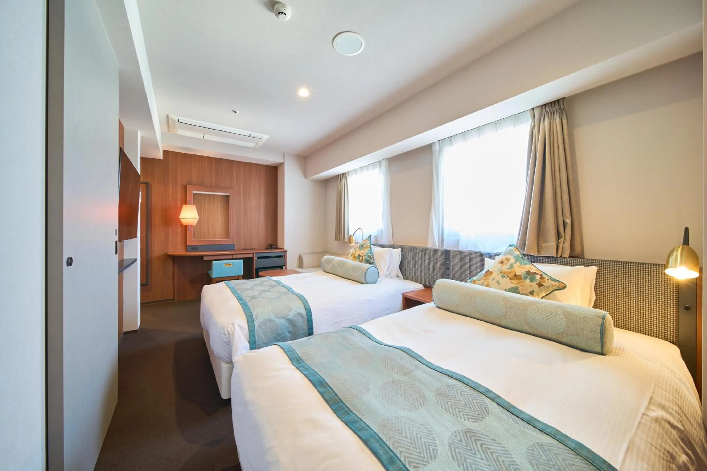 Bed in Meitetsu Inn Nagoya Kanayama Annex