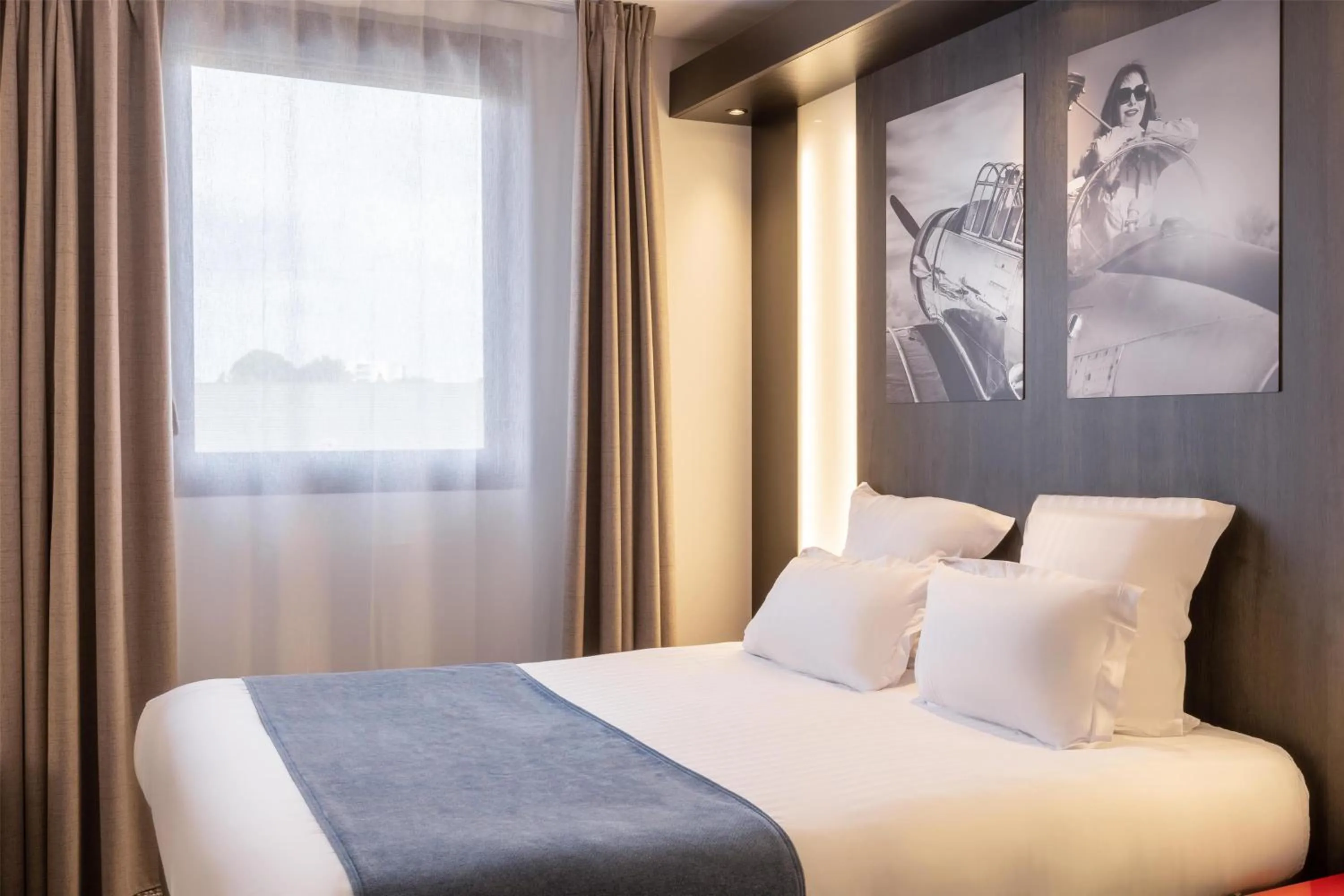 Bedroom, Bed in Best Western Saint Exupéry Eysines - Bordeaux Ouest