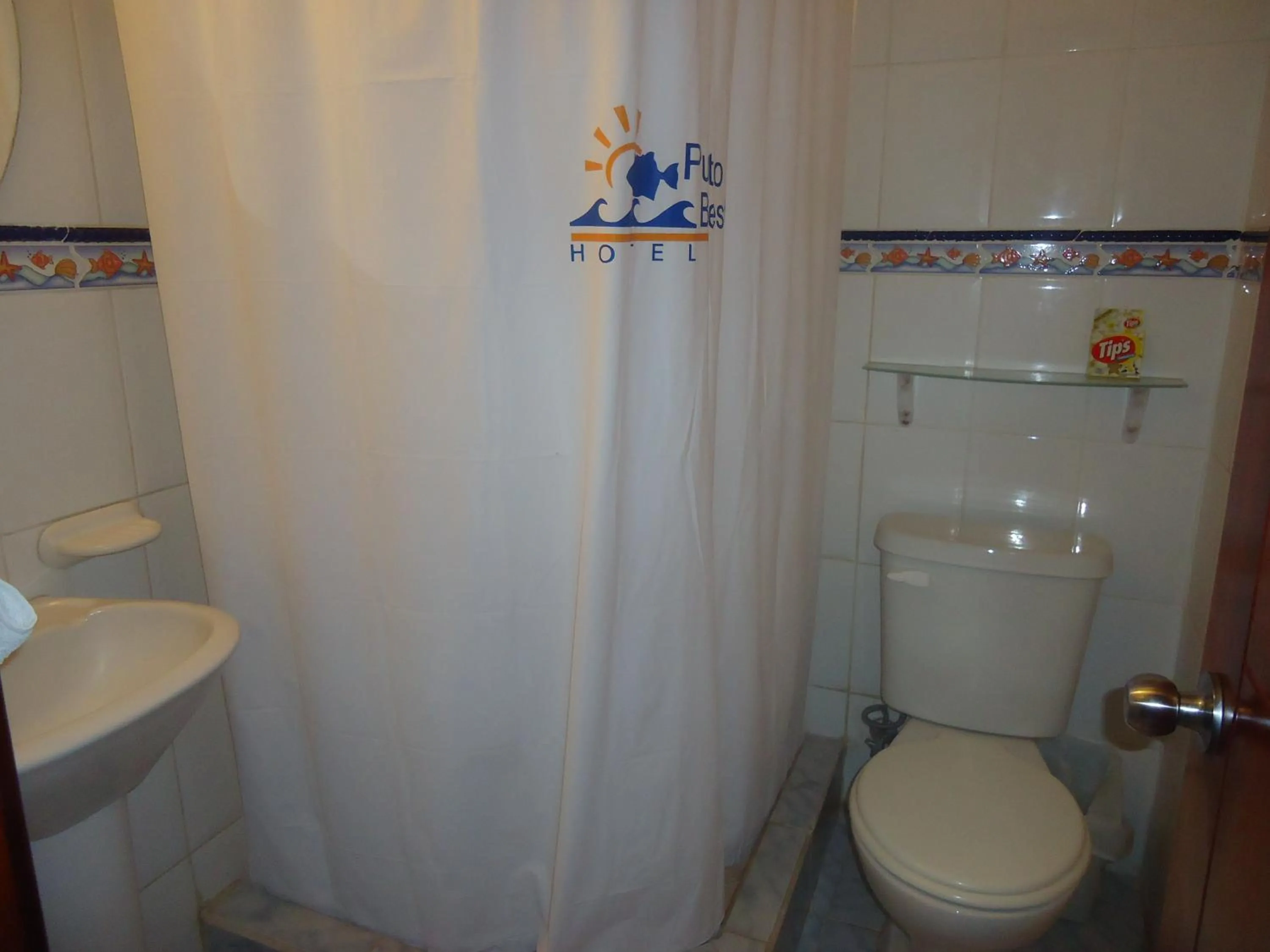 Bathroom in Hotel Puerto Ballesta