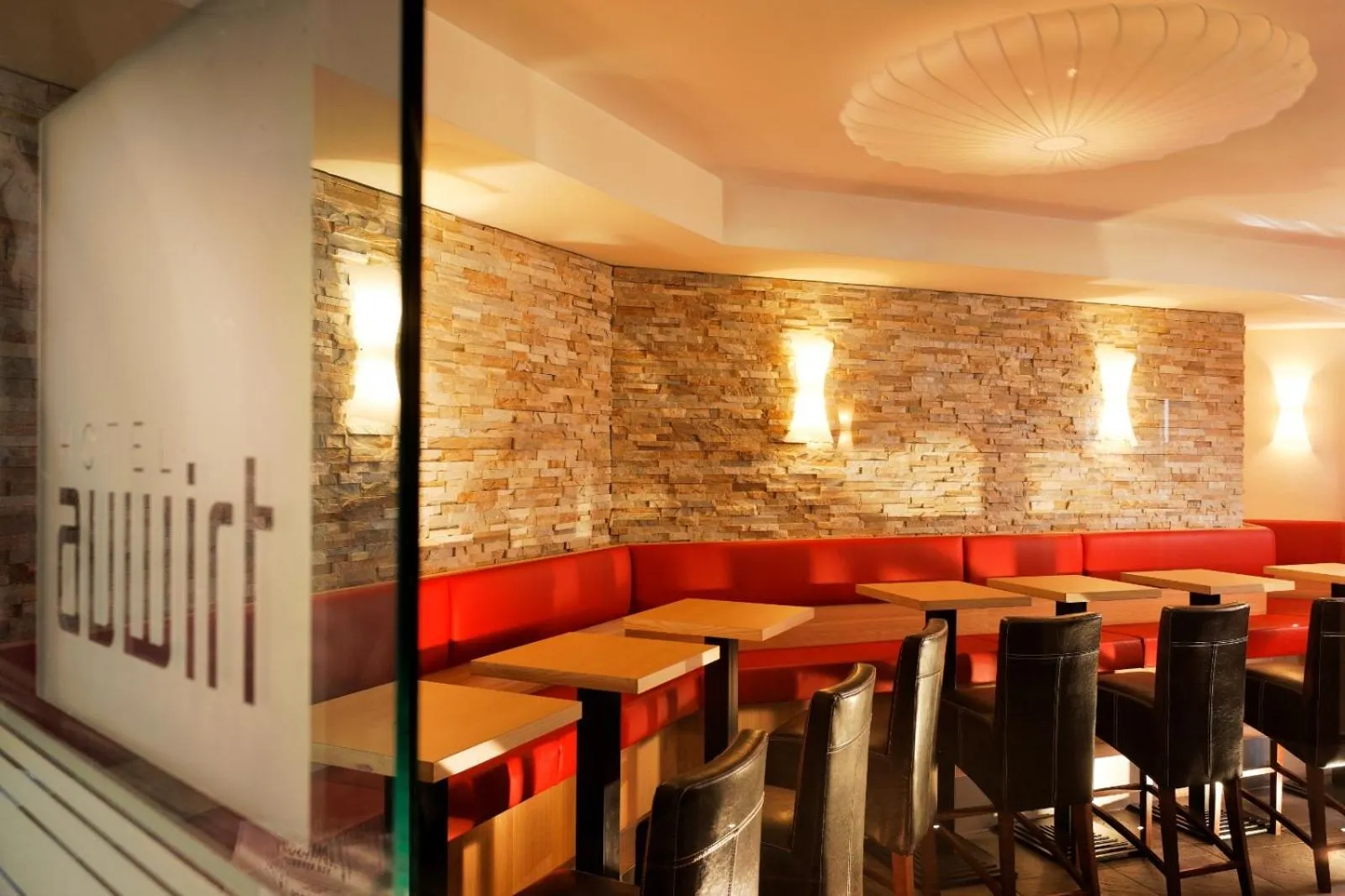 Restaurant/places to eat in Hotel Auwirt Zentrum