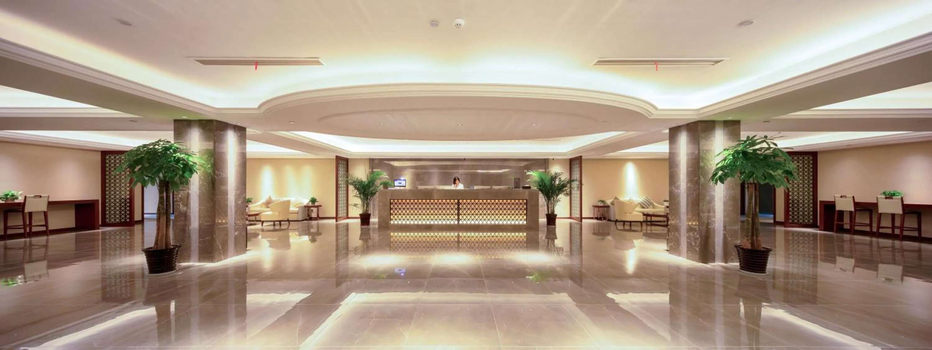 Yushan Town Tianji Cloud Business Hotel