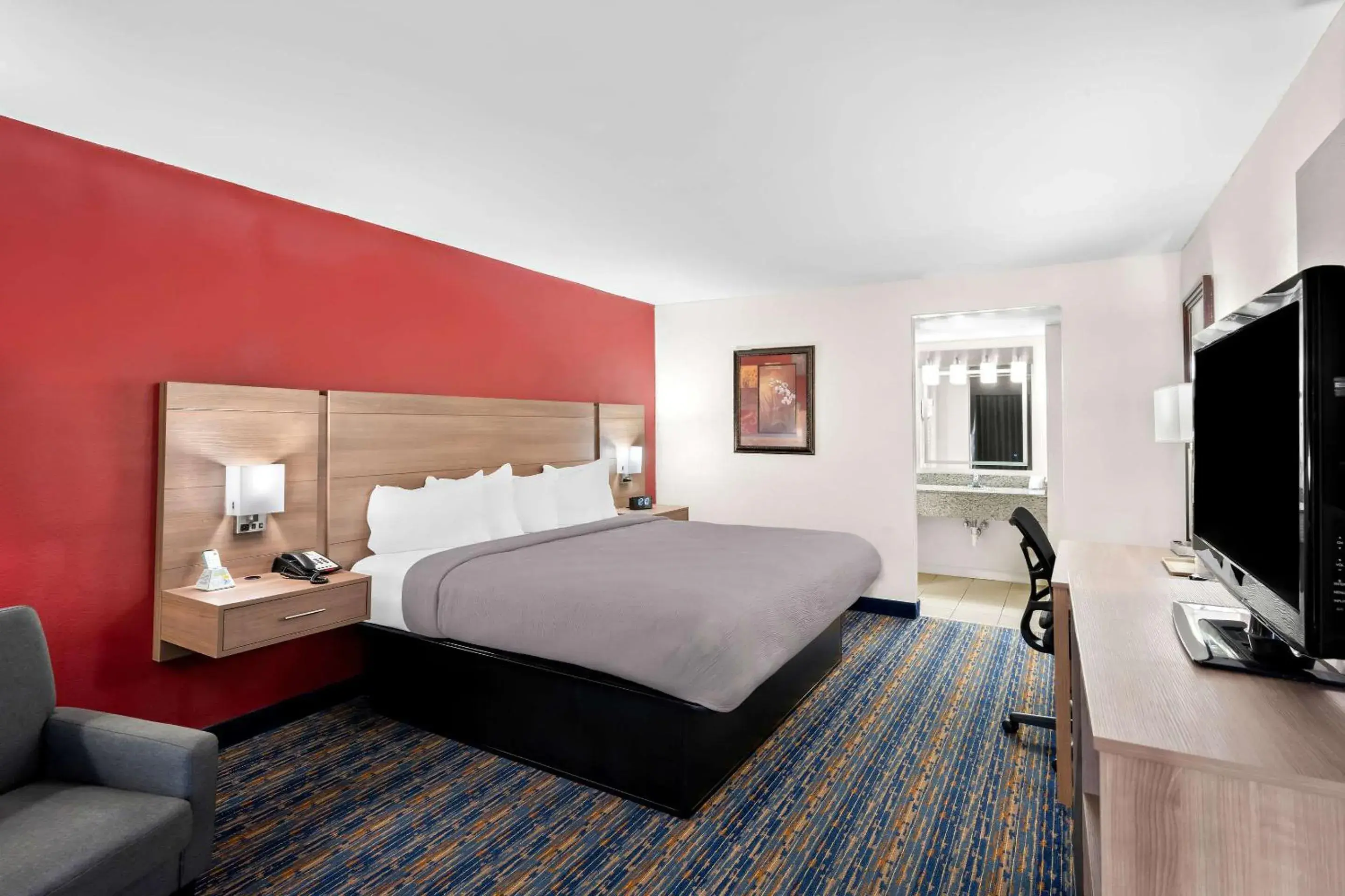 Bedroom, Bed in Quality Inn Bedroom, Bed in Quality Inn