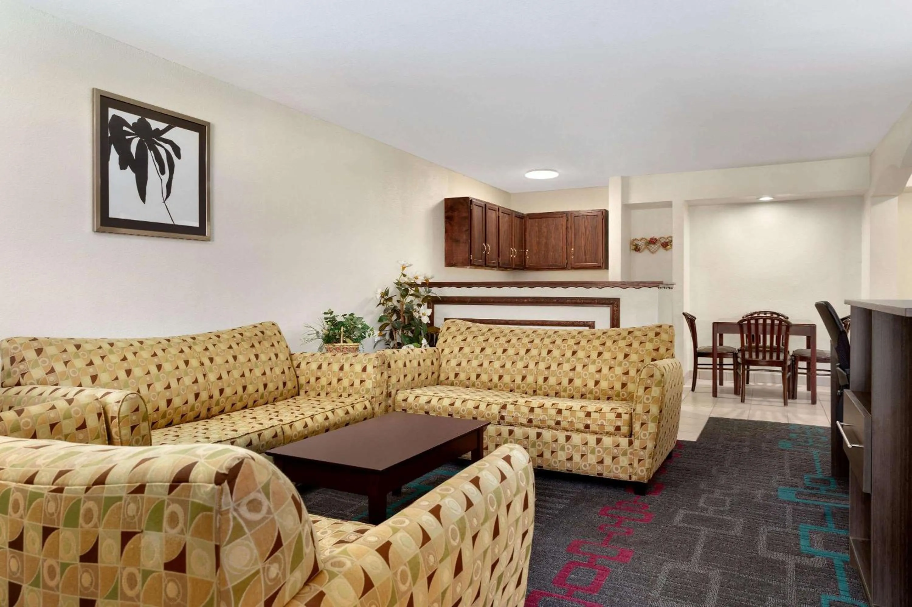 Photo of the whole room in Days Inn by Wyndham Lawton