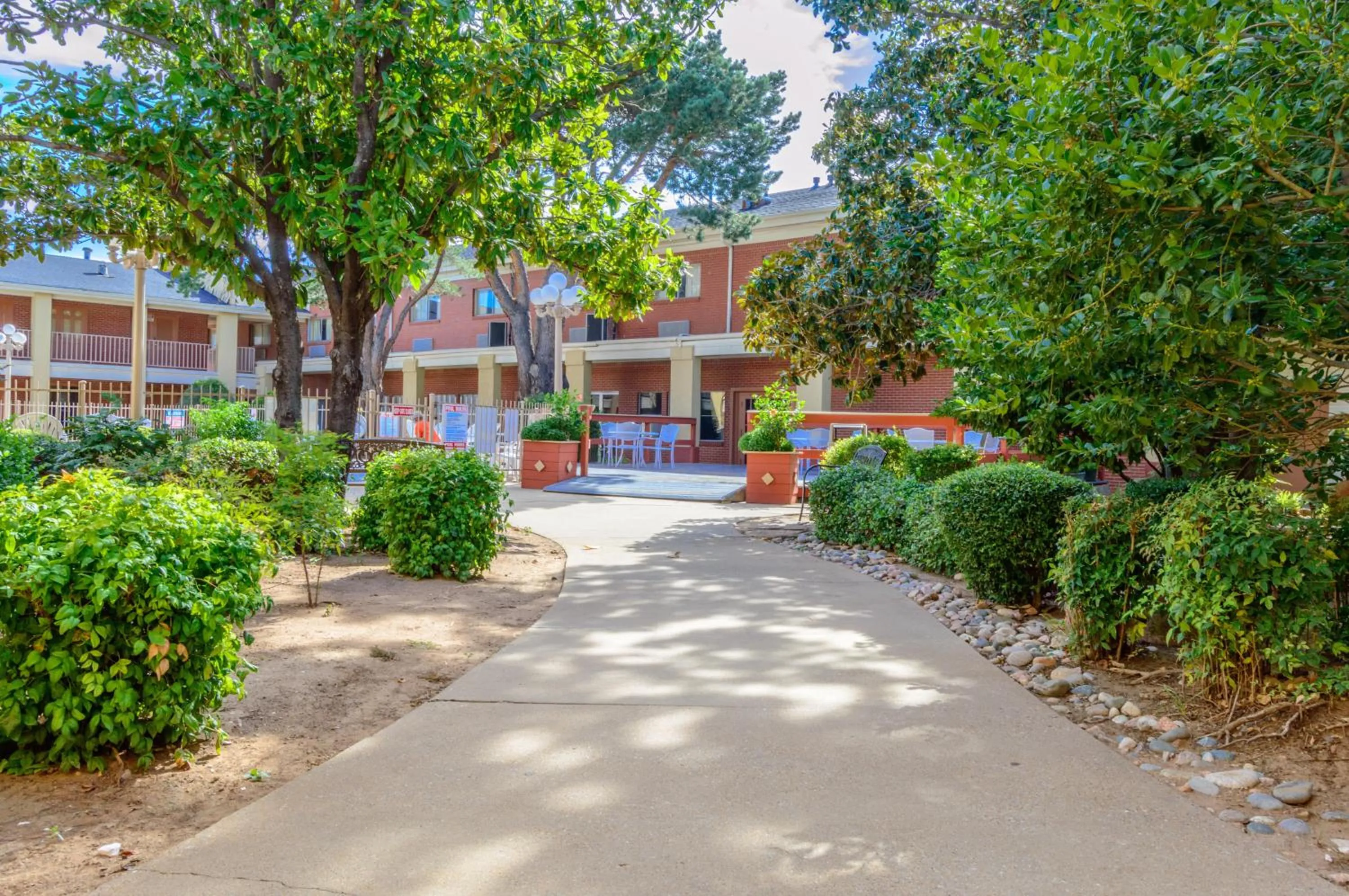 Garden in Days Inn by Wyndham Lawton