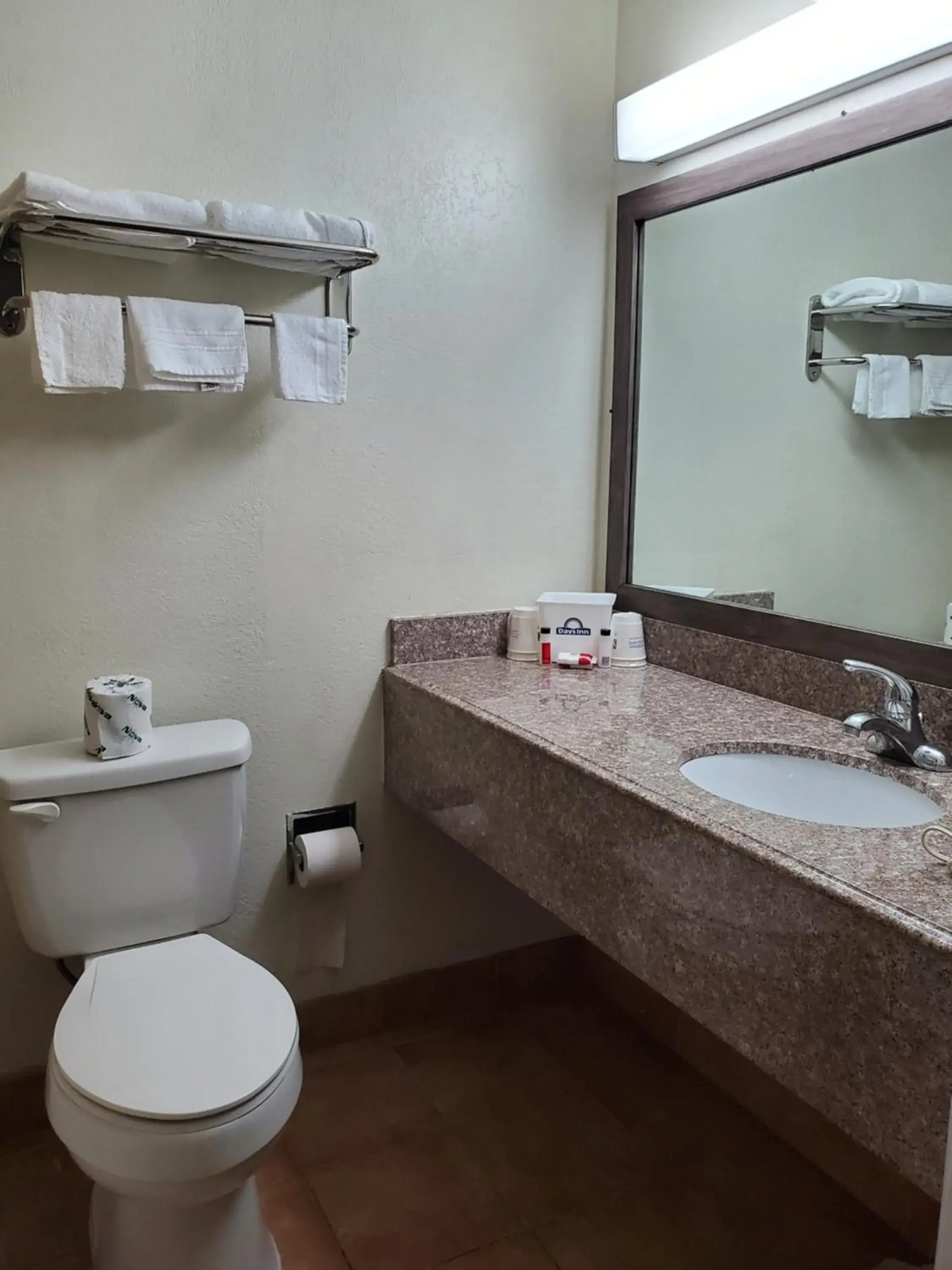 Double Room with Two Double Beds - Mobility Access/Non-Smoking in Days Inn by Wyndham Lawton Double Room with Two Double Beds - Mobility Access/Non-Smoking in Days Inn by Wyndham Lawton